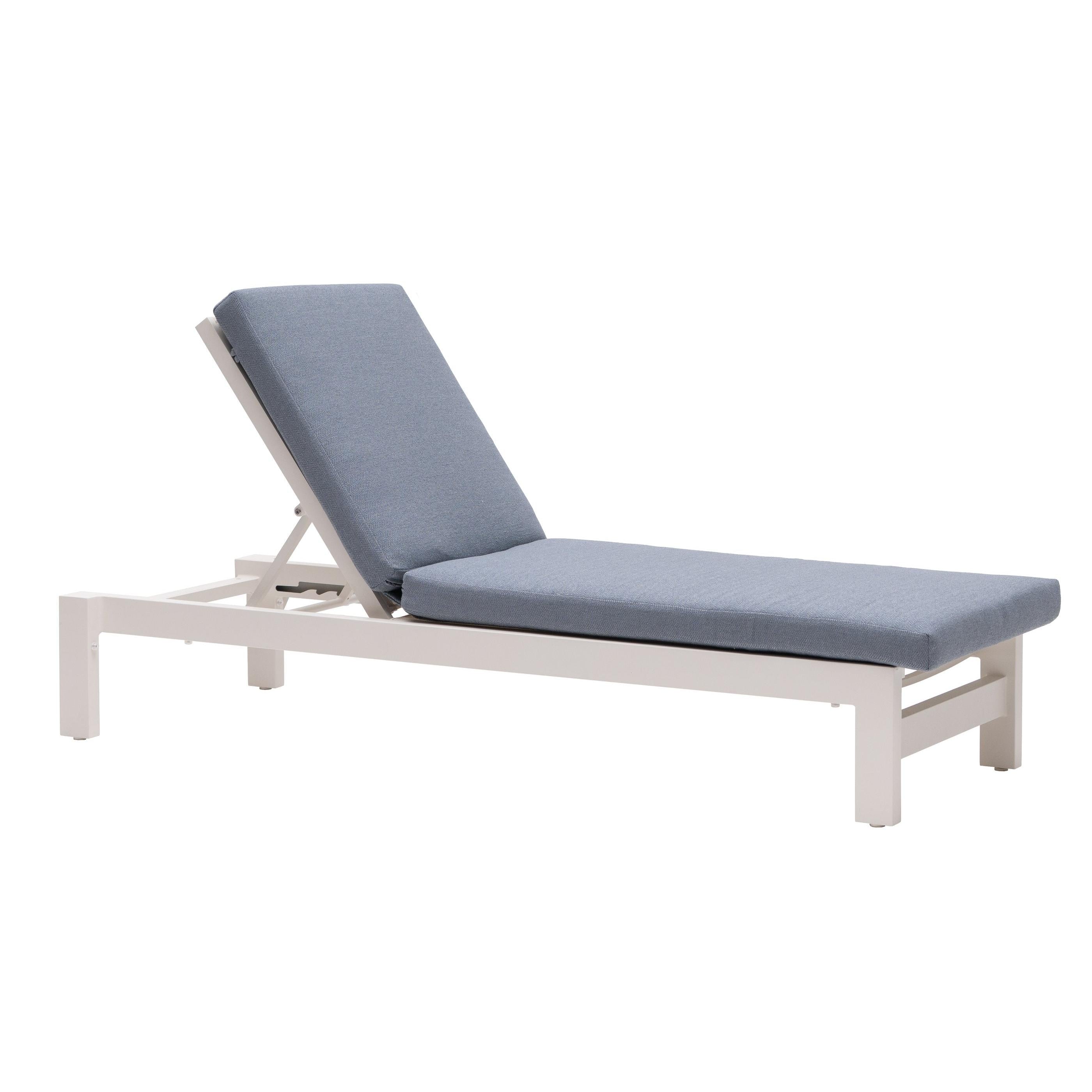 ratana-vienna-adjustable-chaise-lounger-33