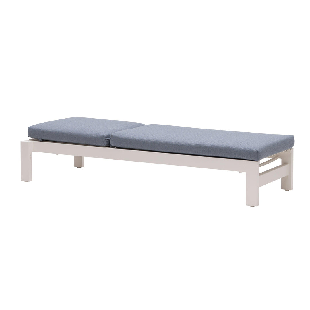 ratana-vienna-adjustable-chaise-lounger-37