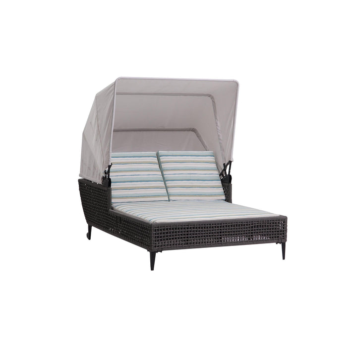 ratana-genval-daybed-with-sunbrella-canopy-13