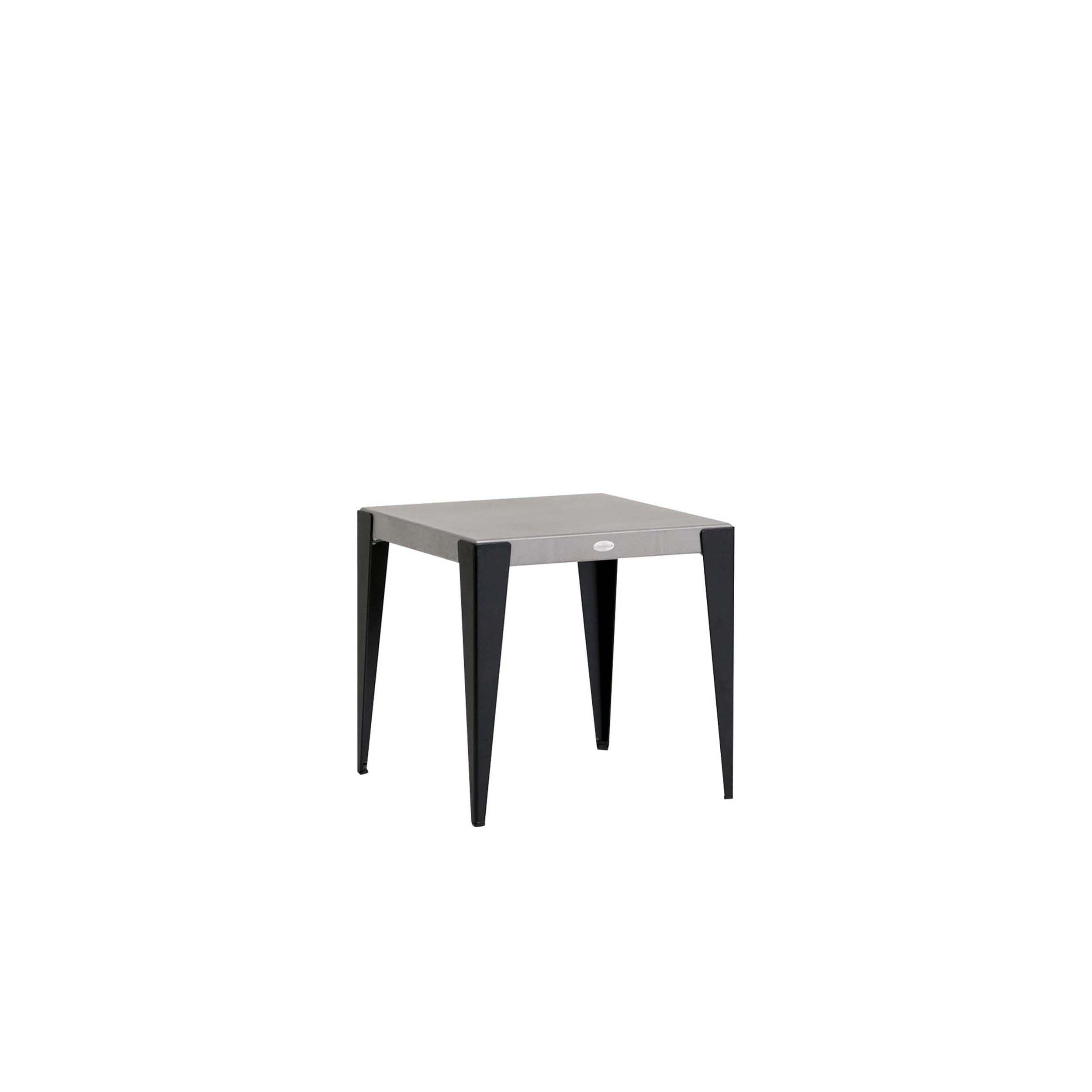 ratana-genval-22-inch-square-aluminum-end-table-6