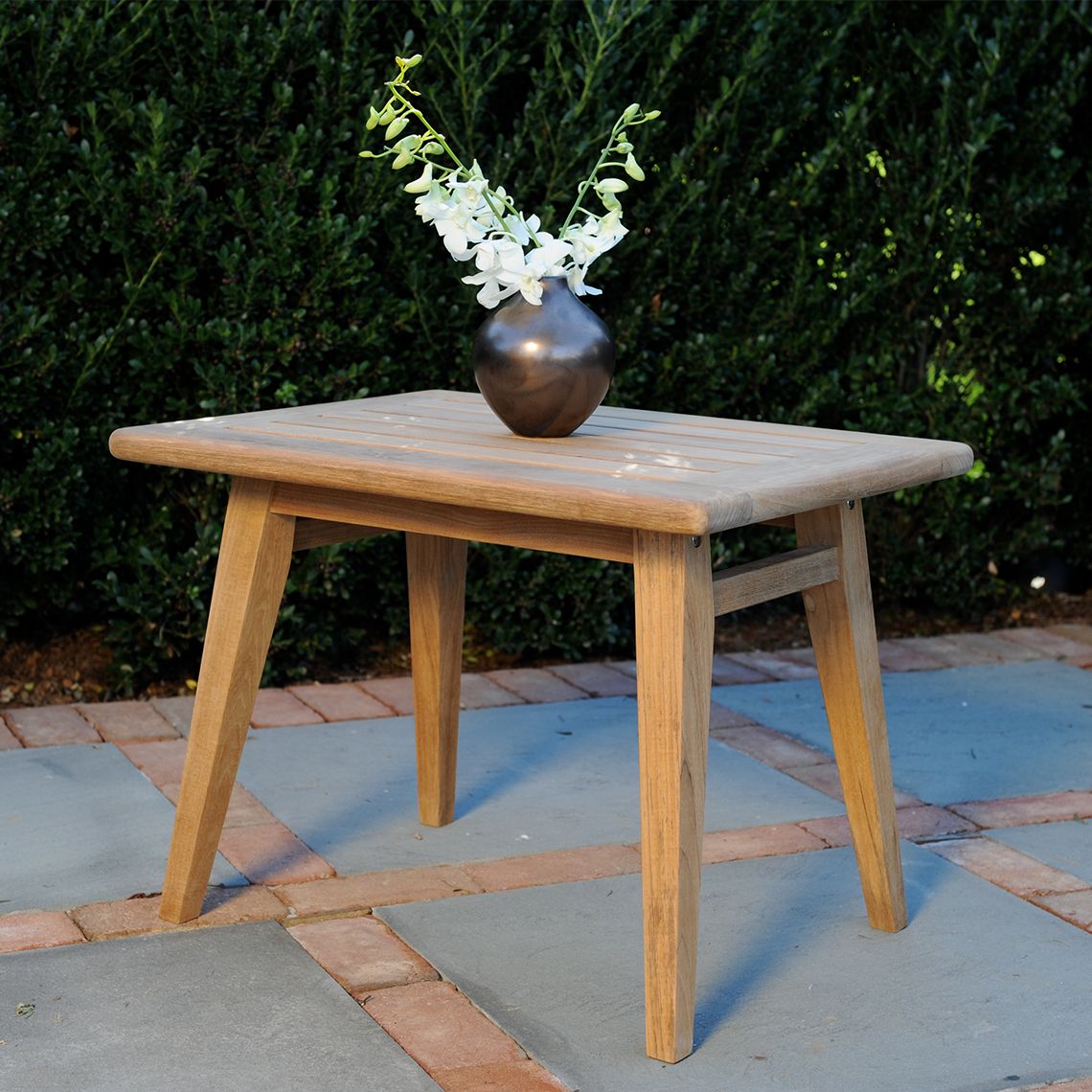 Ipanema 25" X 19" Side Table