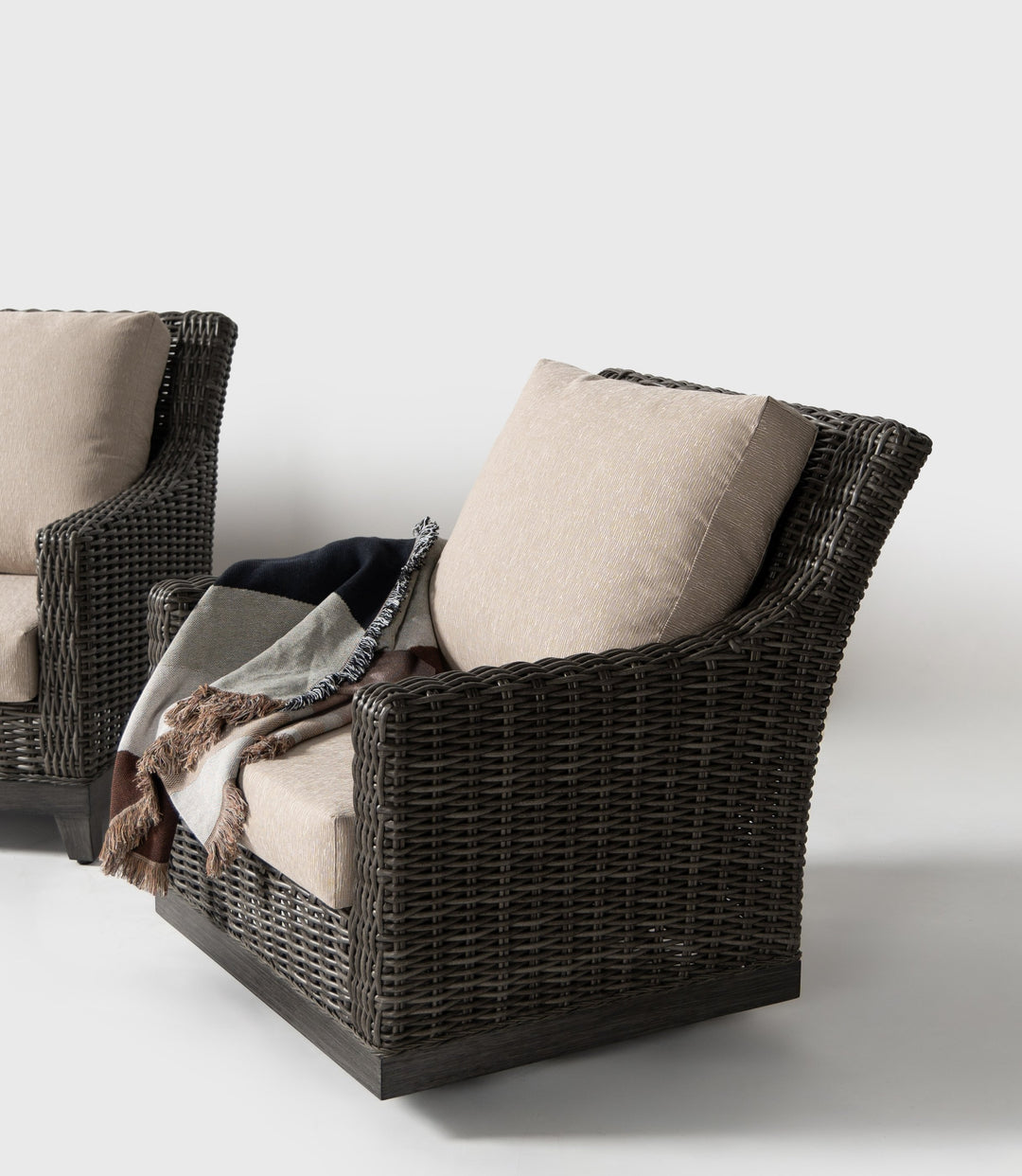 ratana-budapest-swivel-gliding-club-chair-6