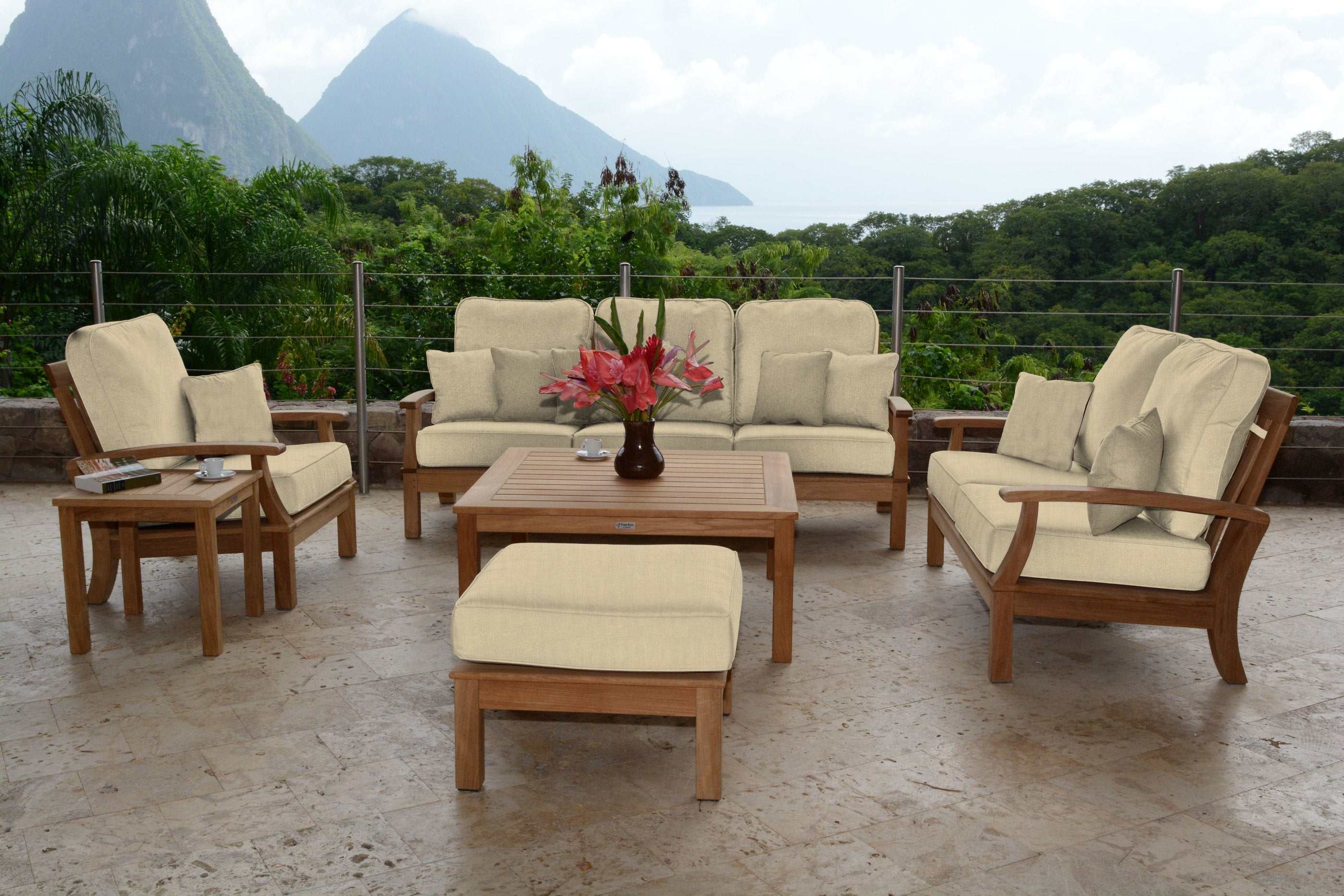 Three Birds Casual Monterey-Lifestyle Image