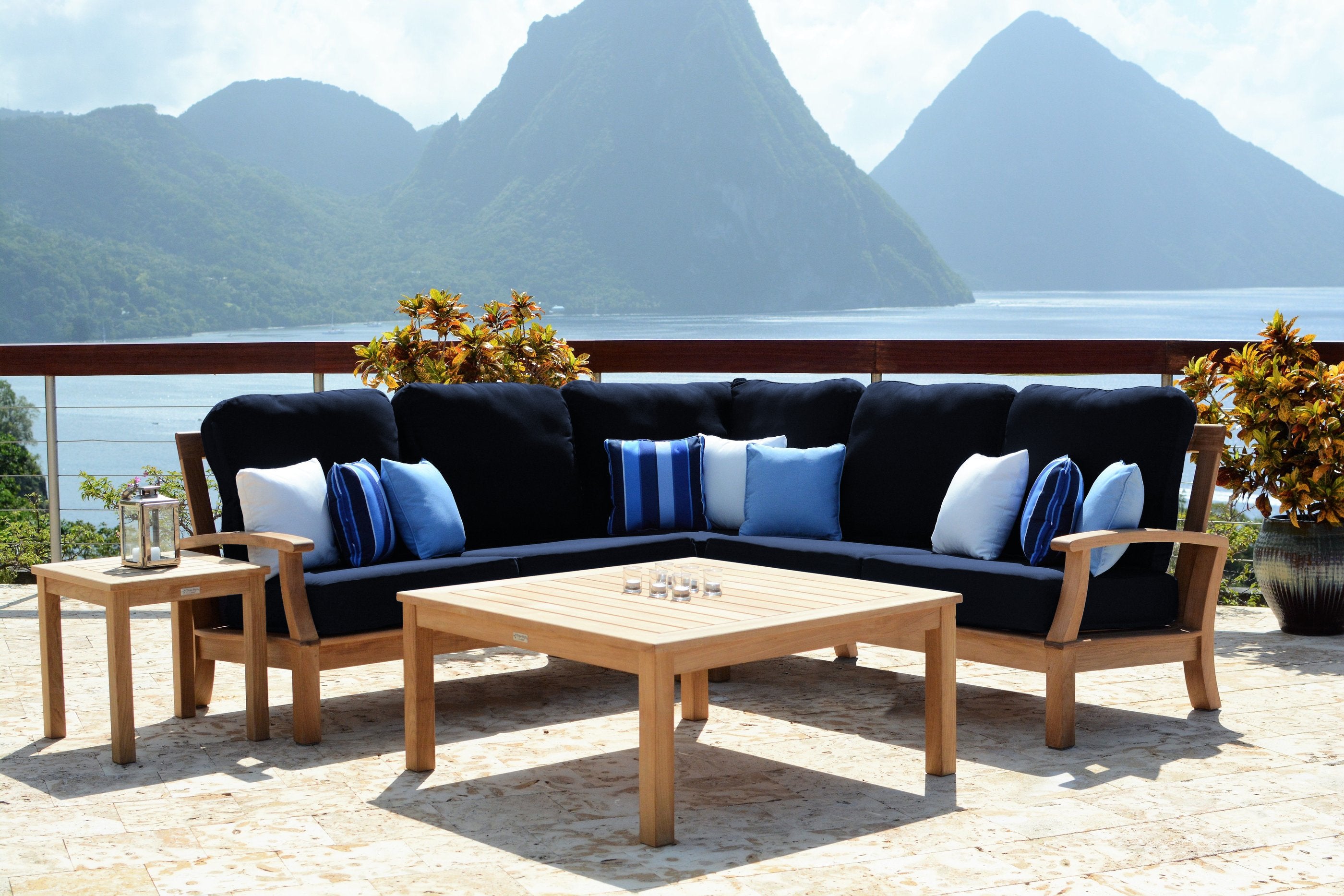 Three Birds Casual Monterey-Lifestyle Image