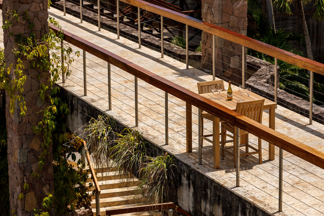 Three Birds Casual Newport-Lifestyle Image