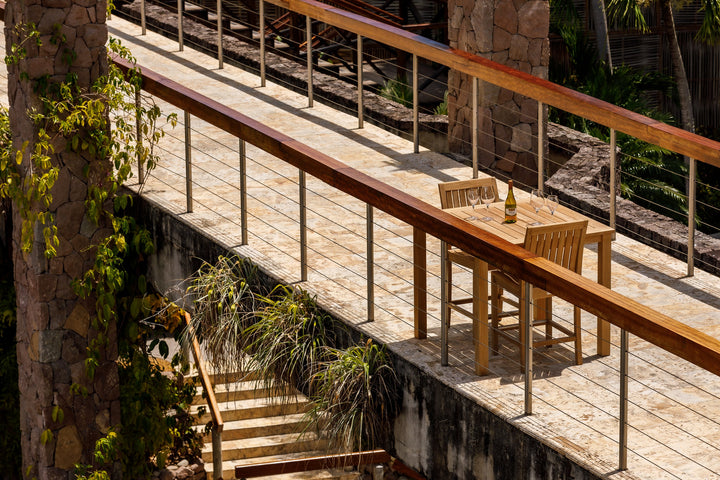 Three Birds Casual Newport-Lifestyle Image