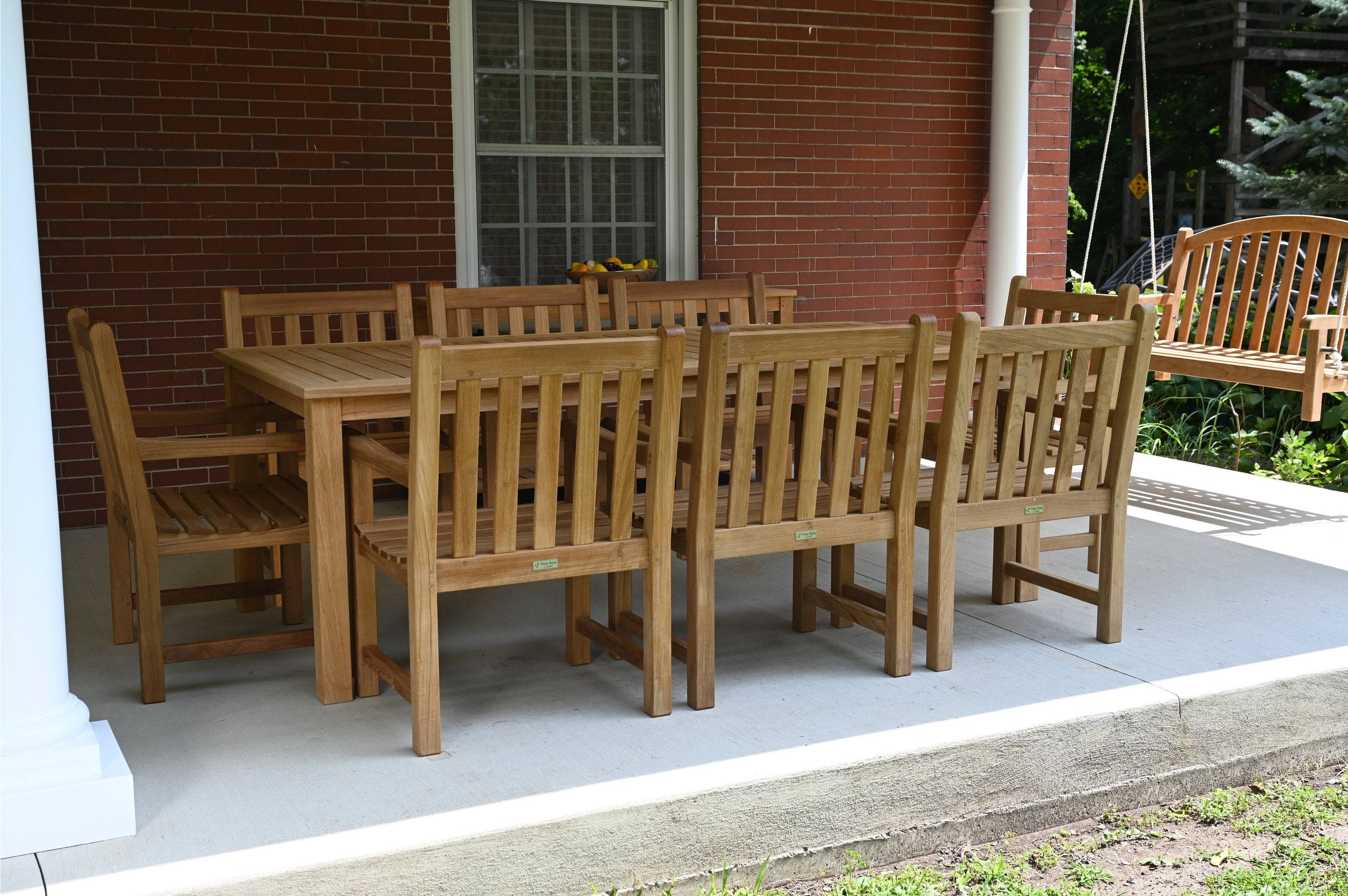 Three Birds Casual Newport-Lifestyle Image