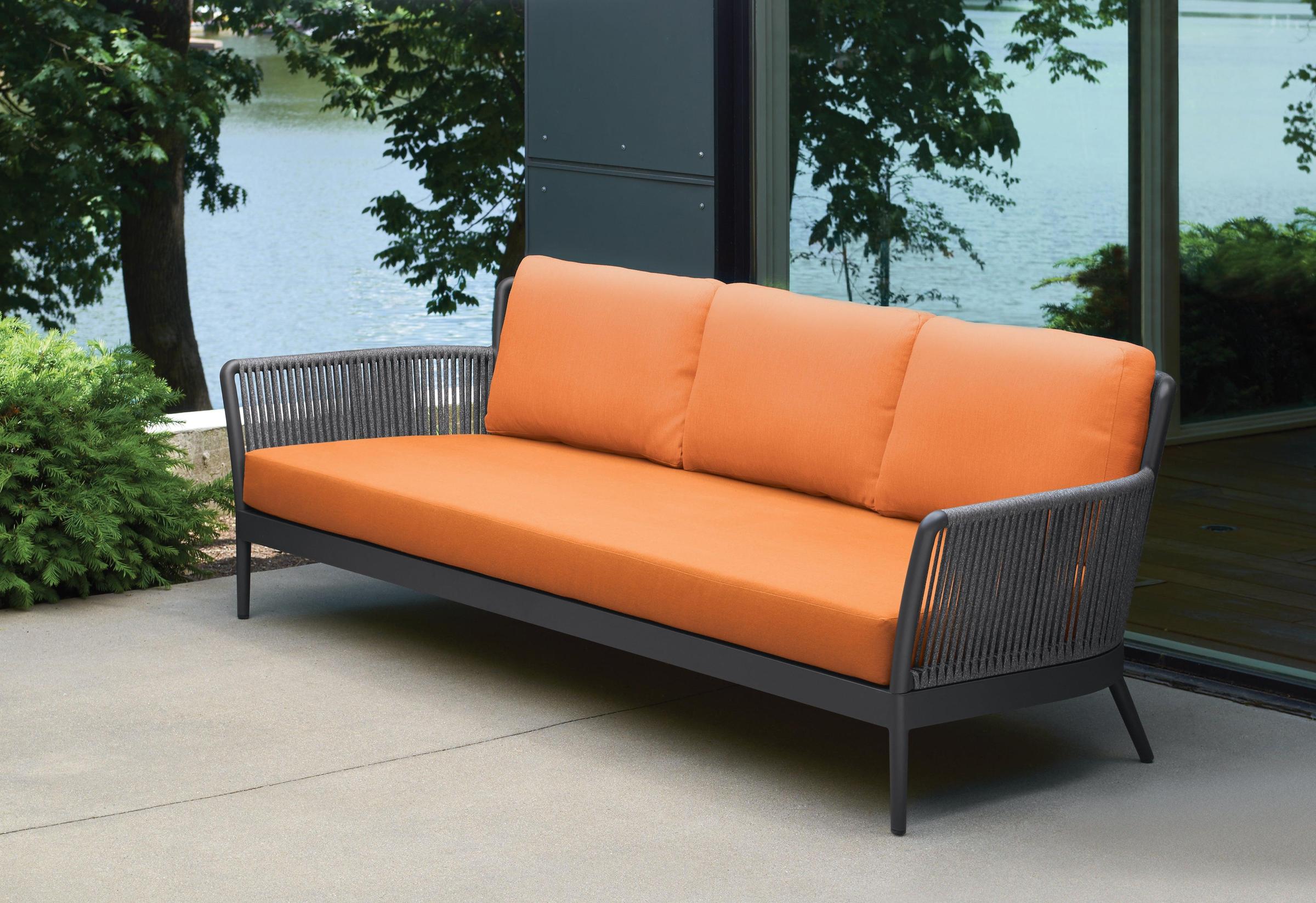 Nette Sofa