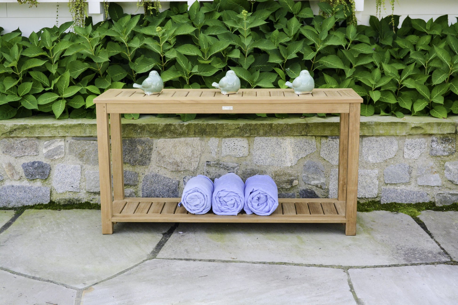 Three Birds Casual Newport-Lifestyle Image