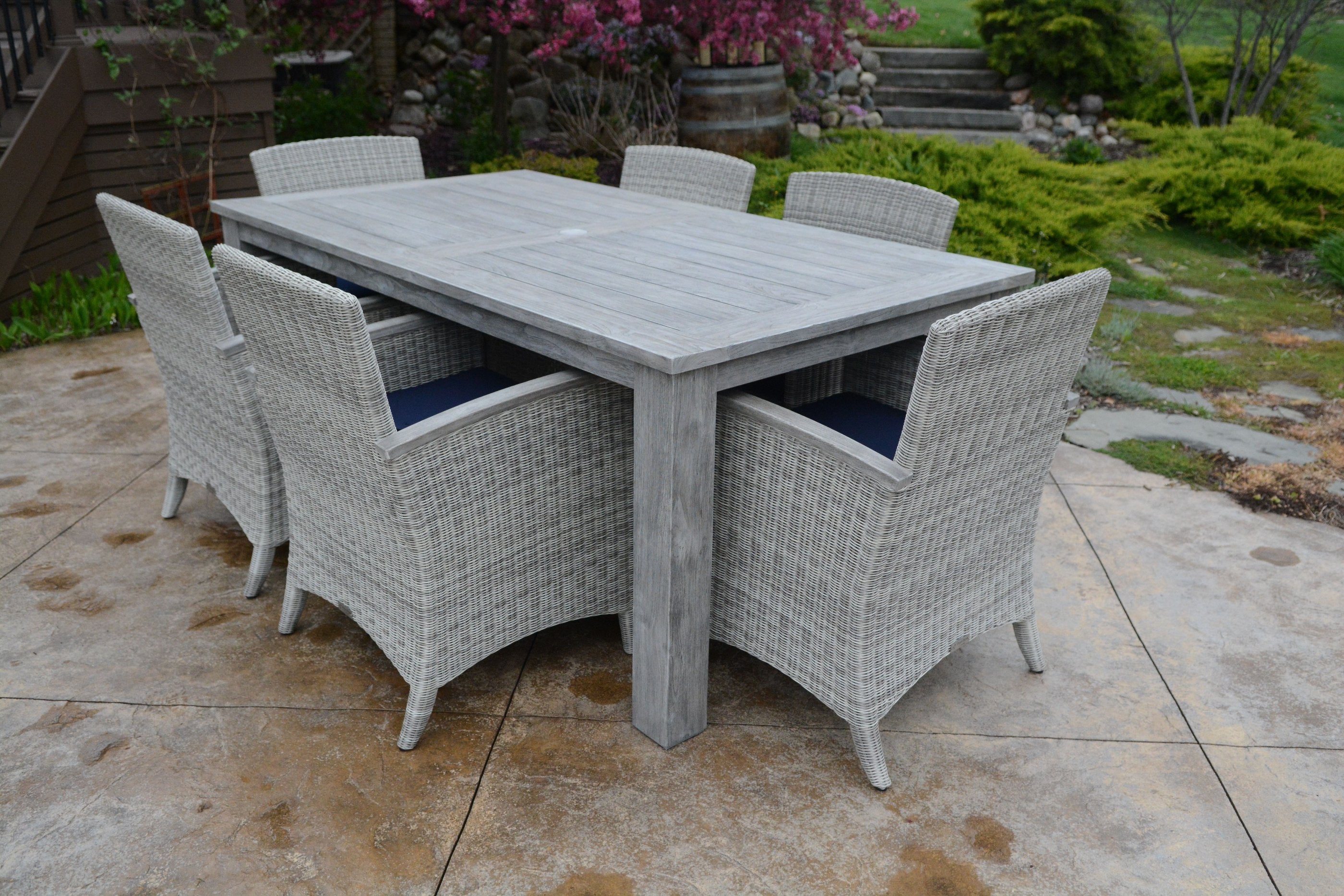 Three Birds Casual Shelburne