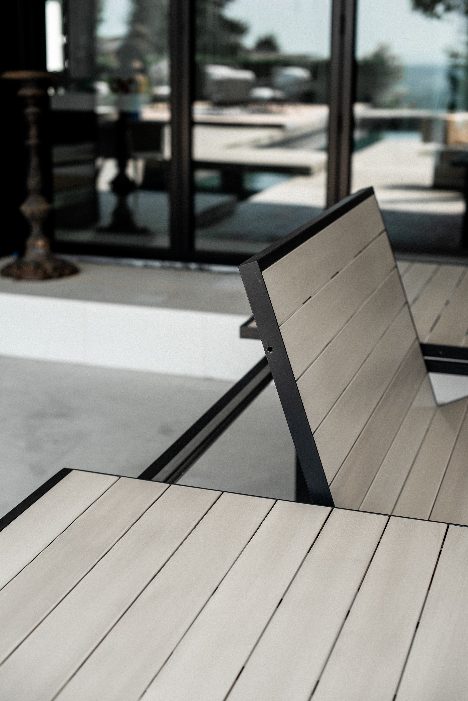 ratana-mezo-118-x-45-inch-extension-dining-table-with-aluminum-slat-top-13