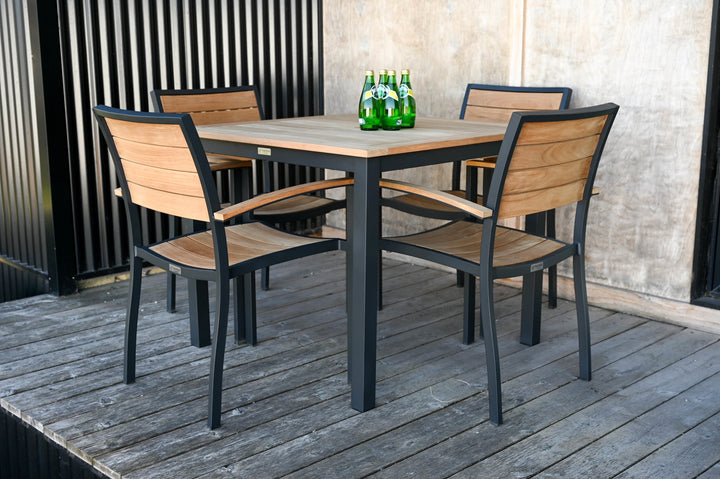 Three Birds Casual SoHo-Lifestyle Image