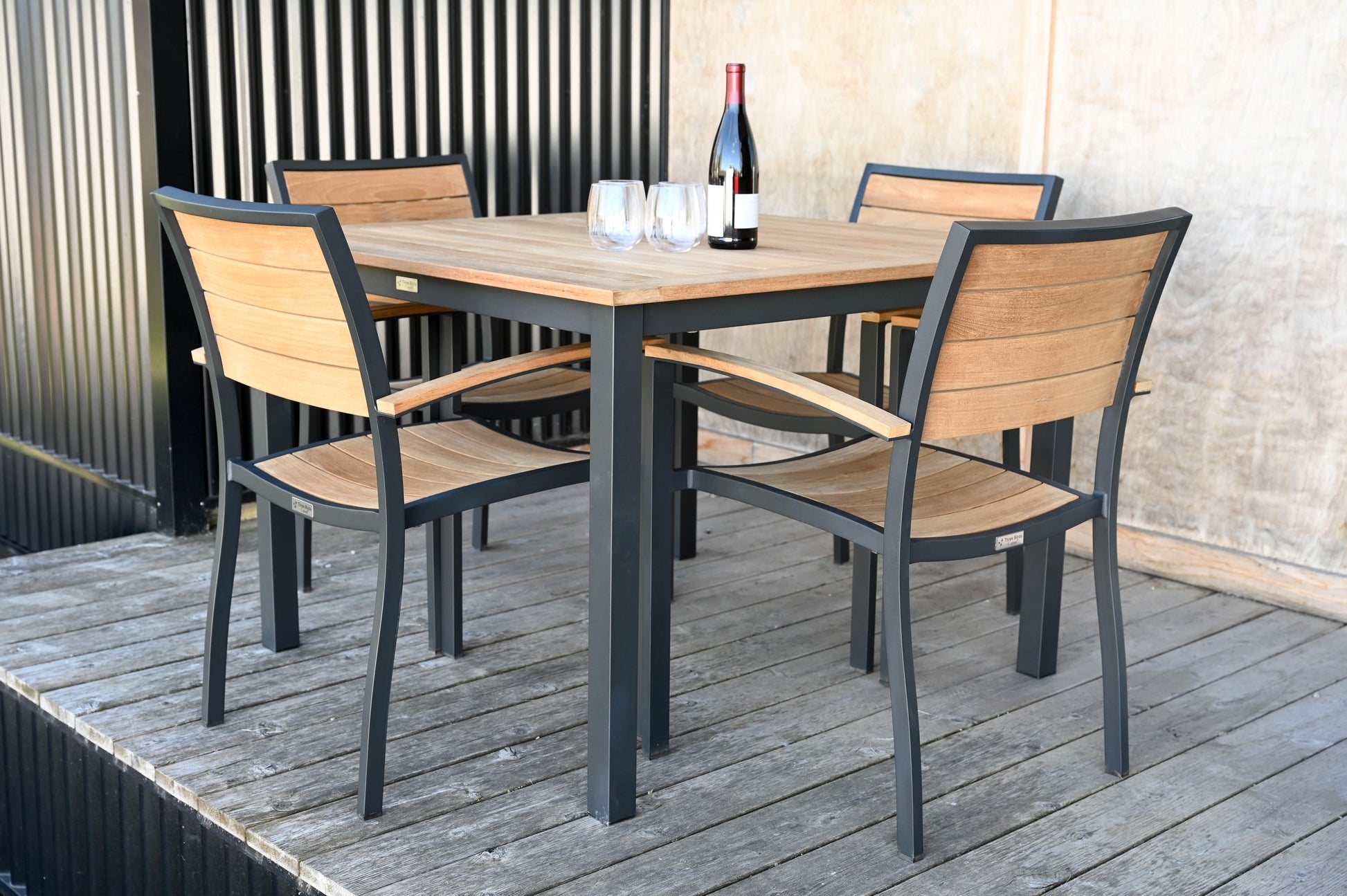 Three Birds Casual SoHo-Lifestyle Image