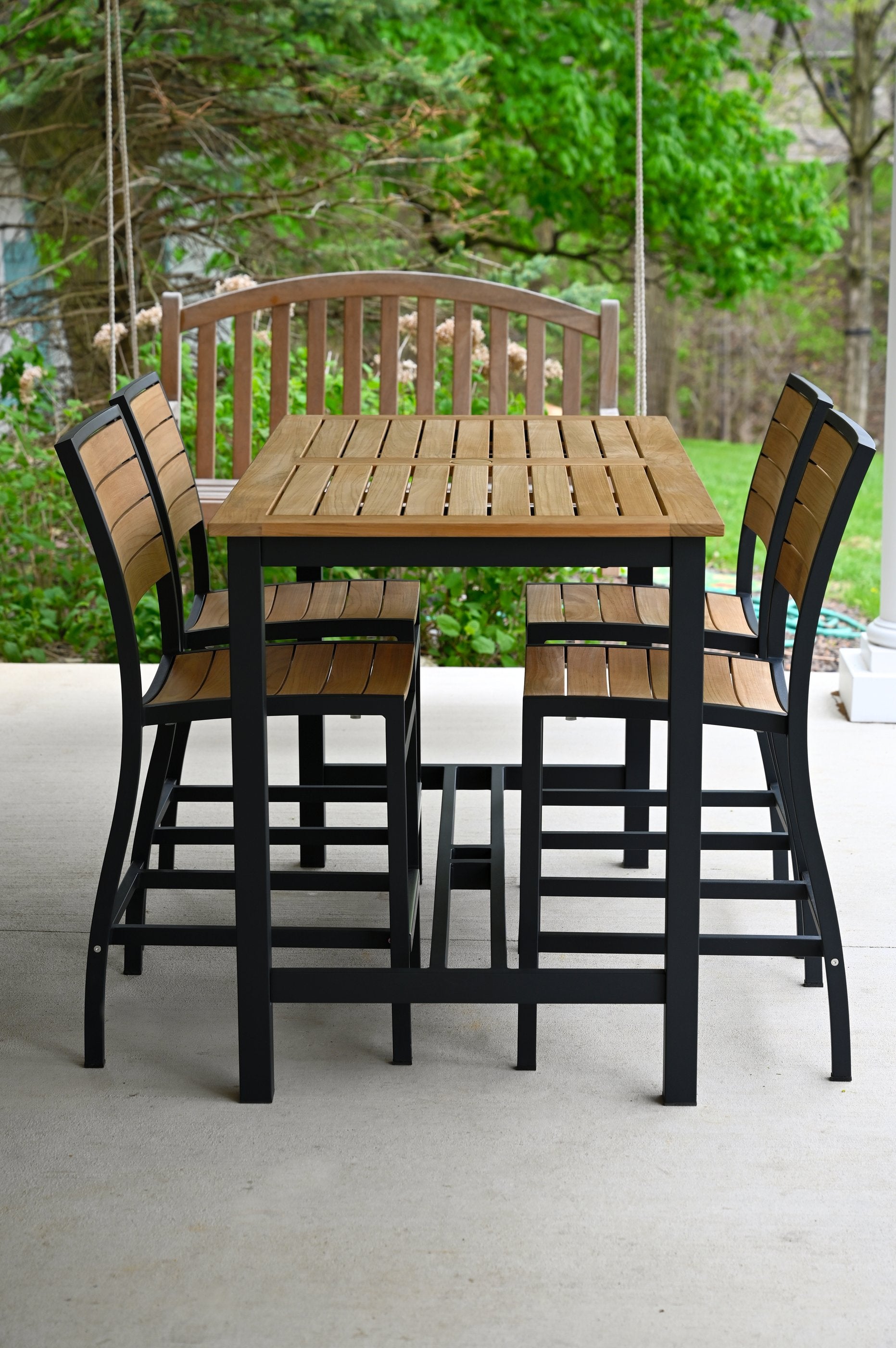 Three Birds Casual SoHo-Lifestyle Image