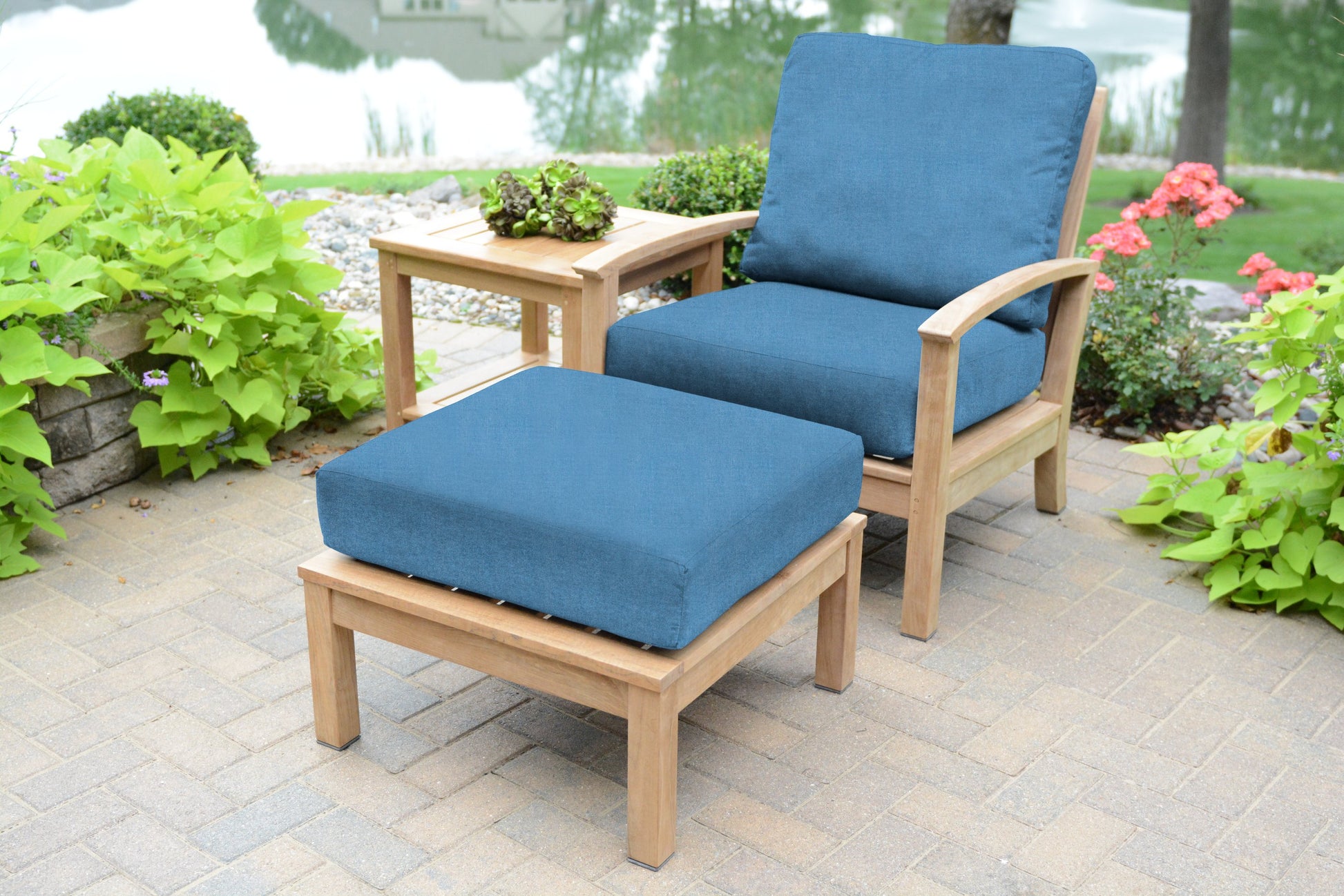 Three Birds Casual St.+Lucia