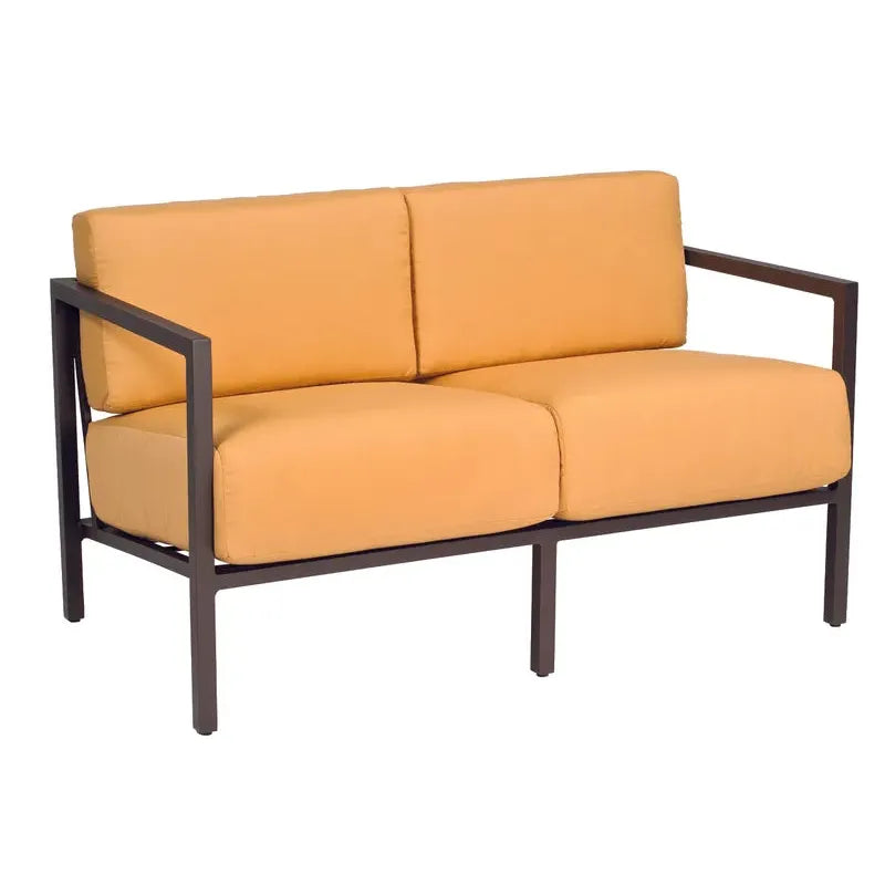 Salona Loveseat