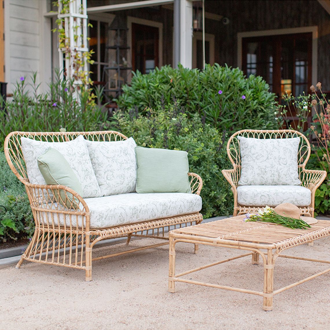 Kingsley Bate Savannah