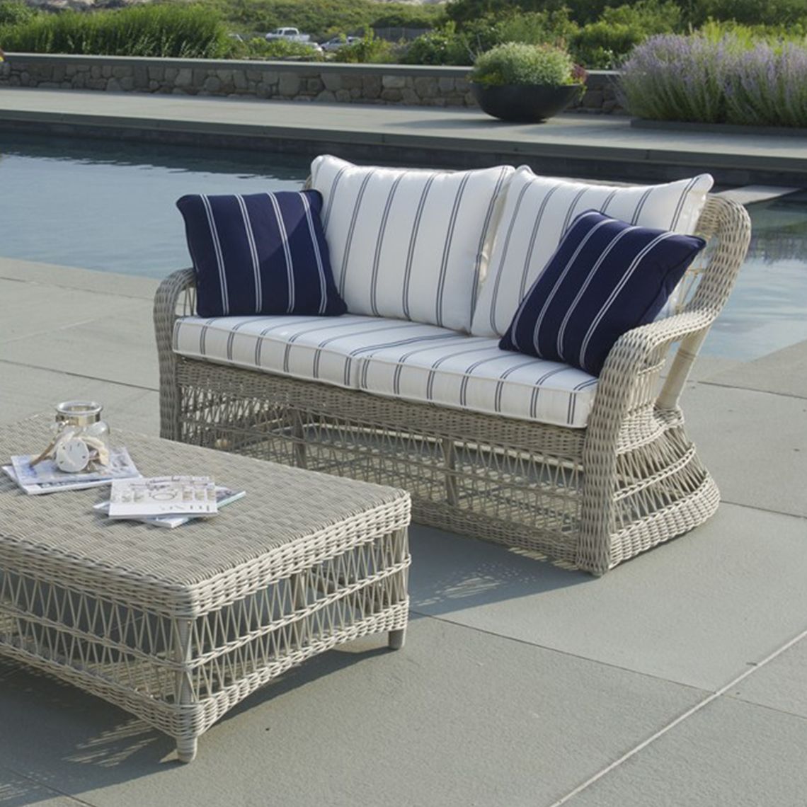 Southampton Deep Seating Settee