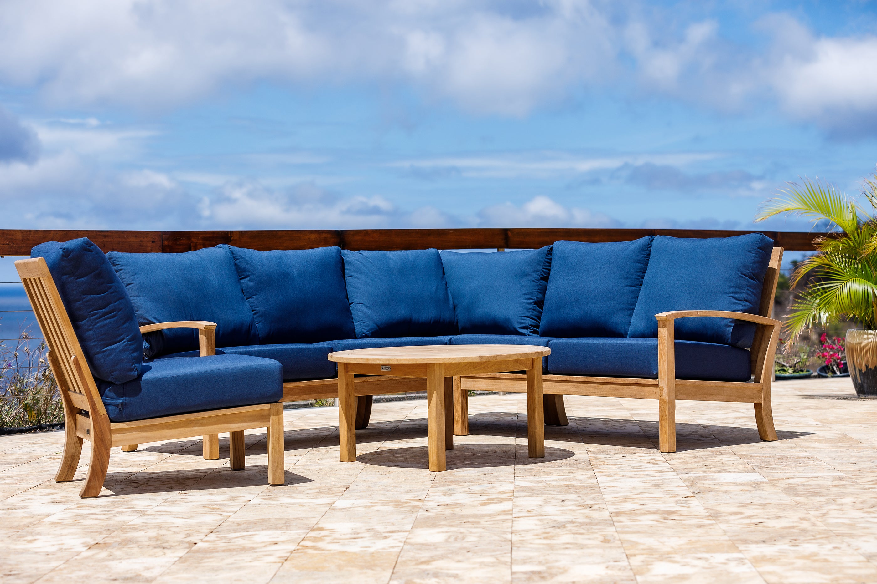 Three Birds St. Lucia Sectional Set