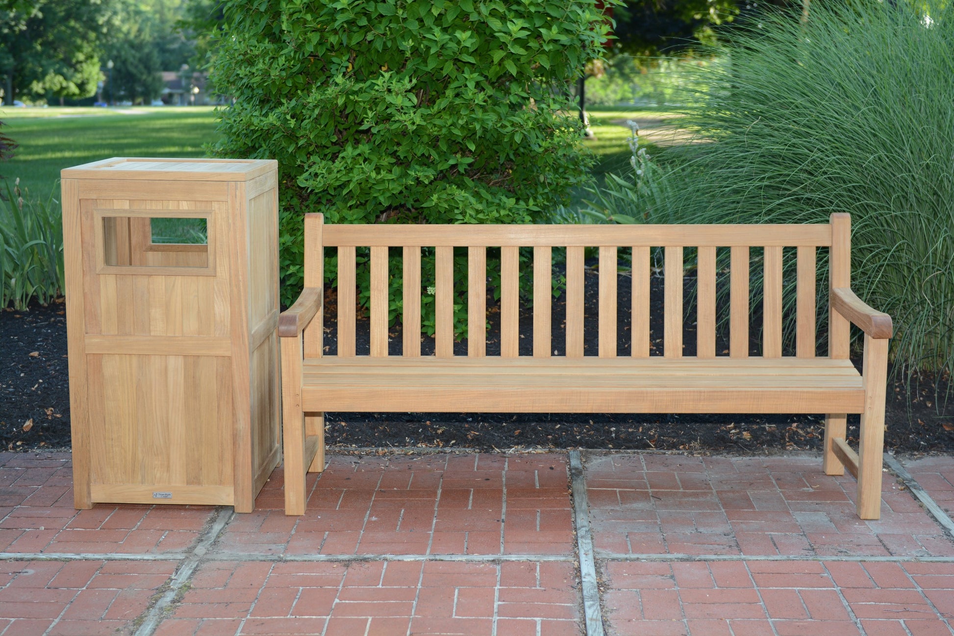 Three Birds Casual Columbia