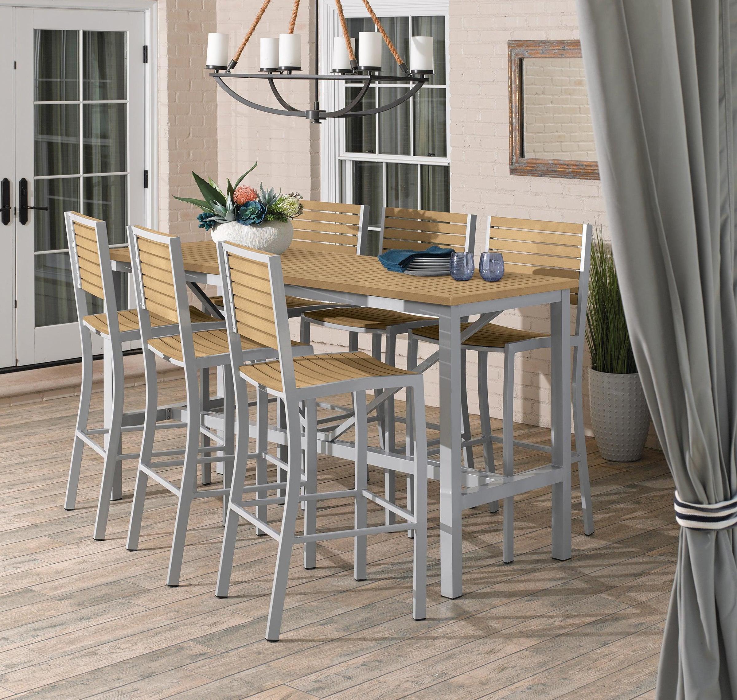 Travira Bar Chair