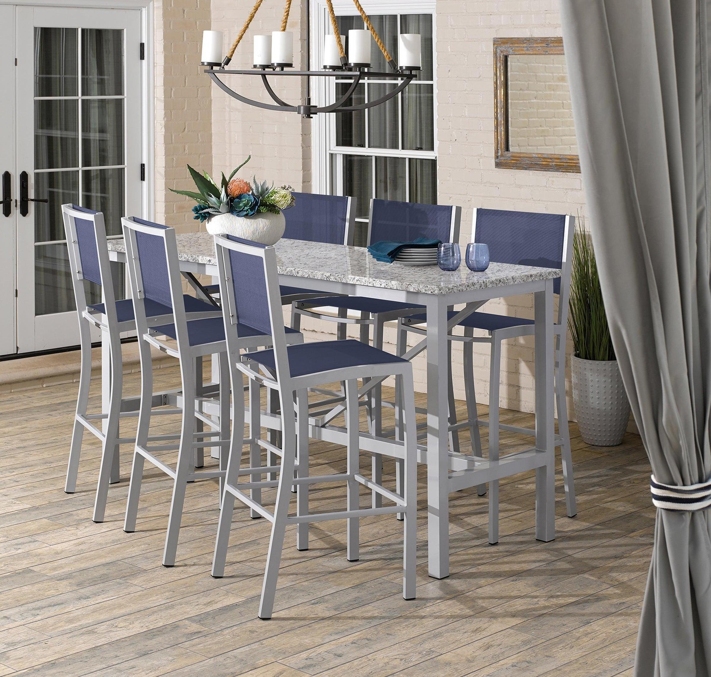 Travira Bar Chair