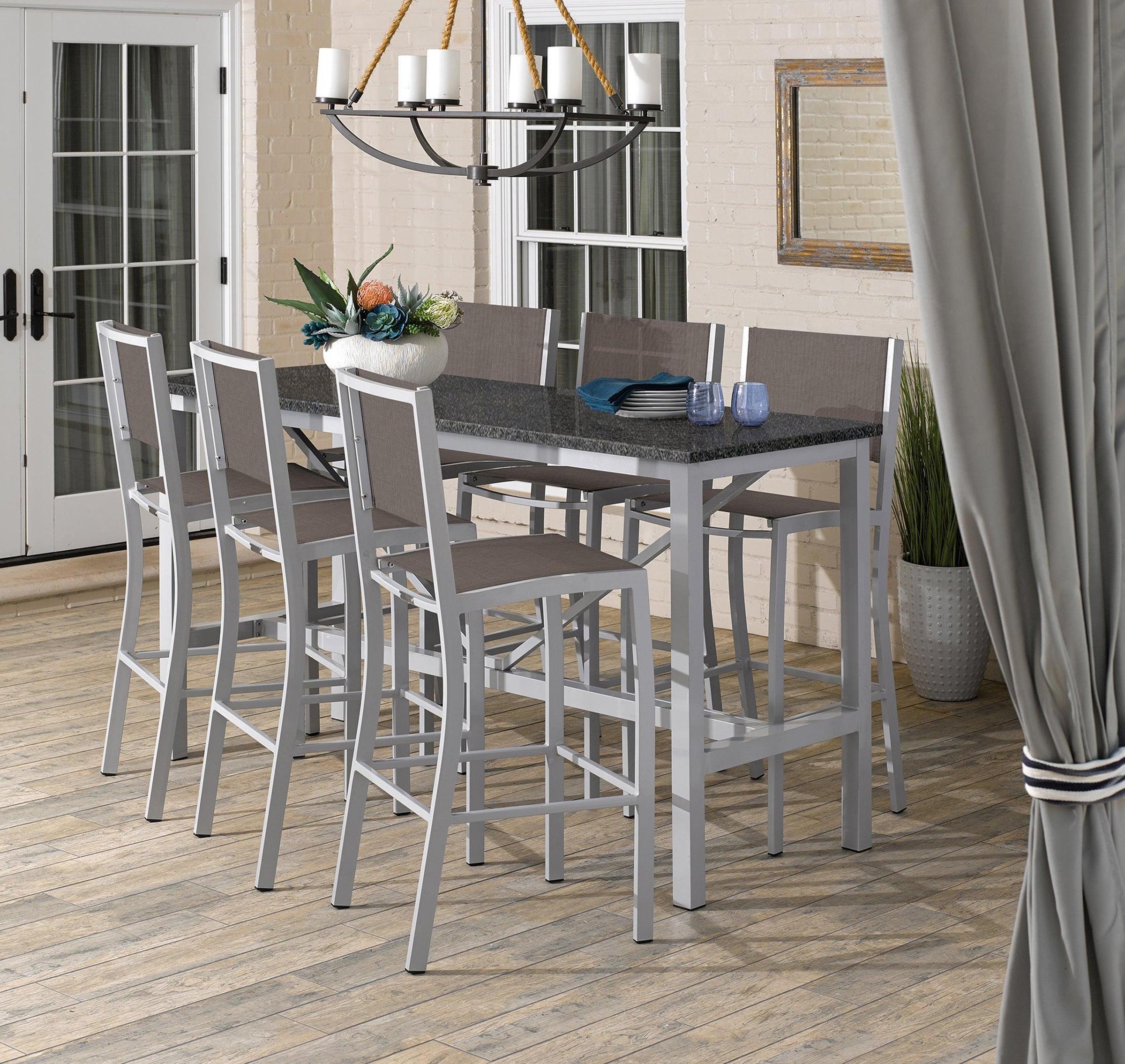 Travira Bar Chair