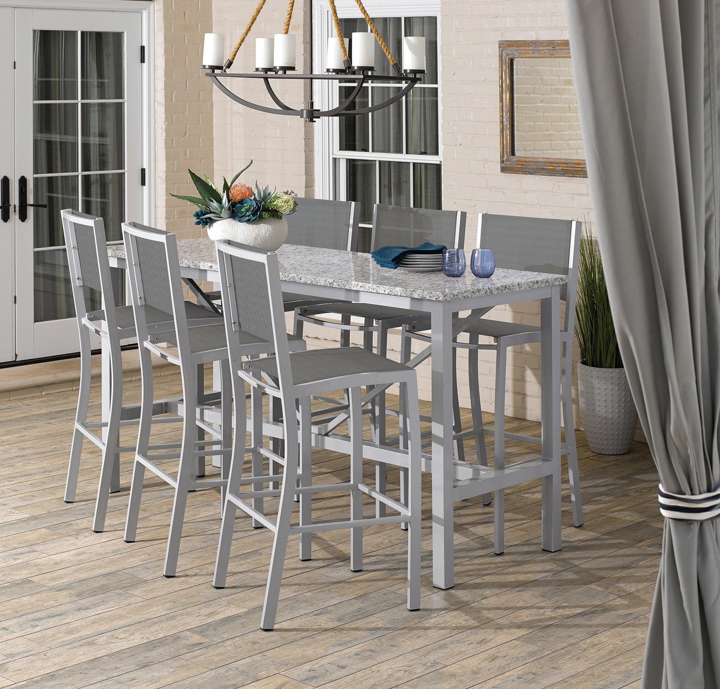 Travira Bar Chair