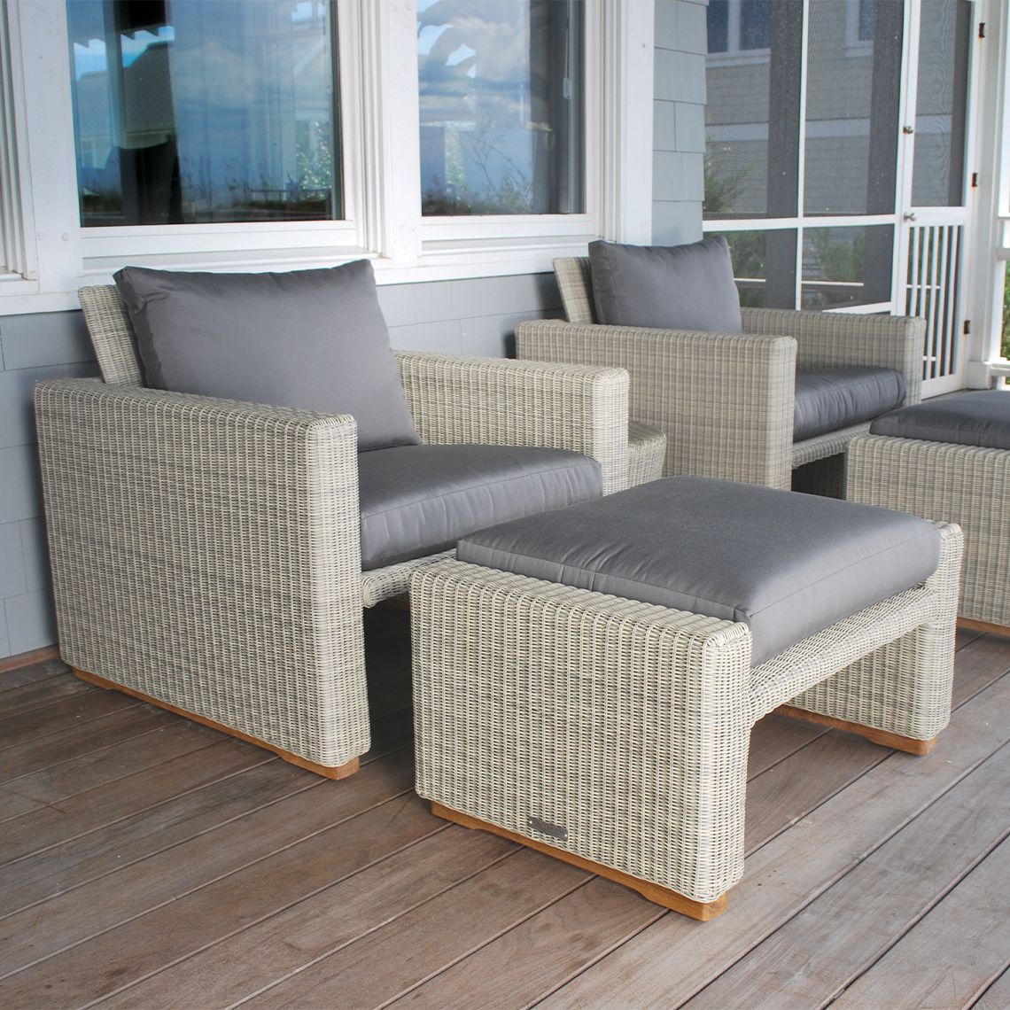 Kingsley Bate Westport-Lifestyle Image