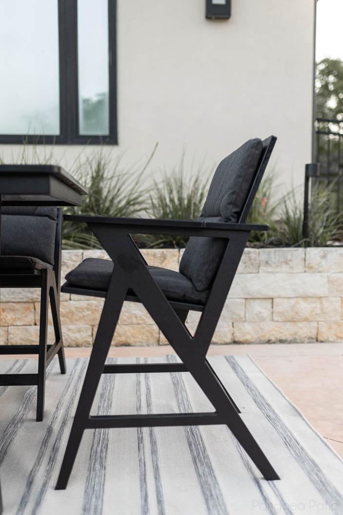 '-Berlin Gardens-Kinsley Counter Arm Chair-Pangaea Patio