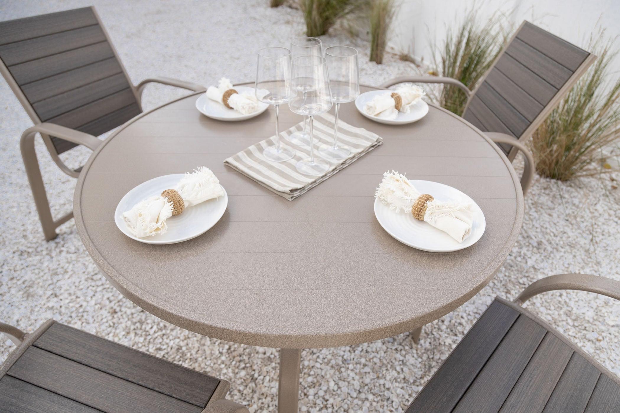 '-Berlin Gardens-Murphy 42" Round Dining Table-Pangaea Patio
