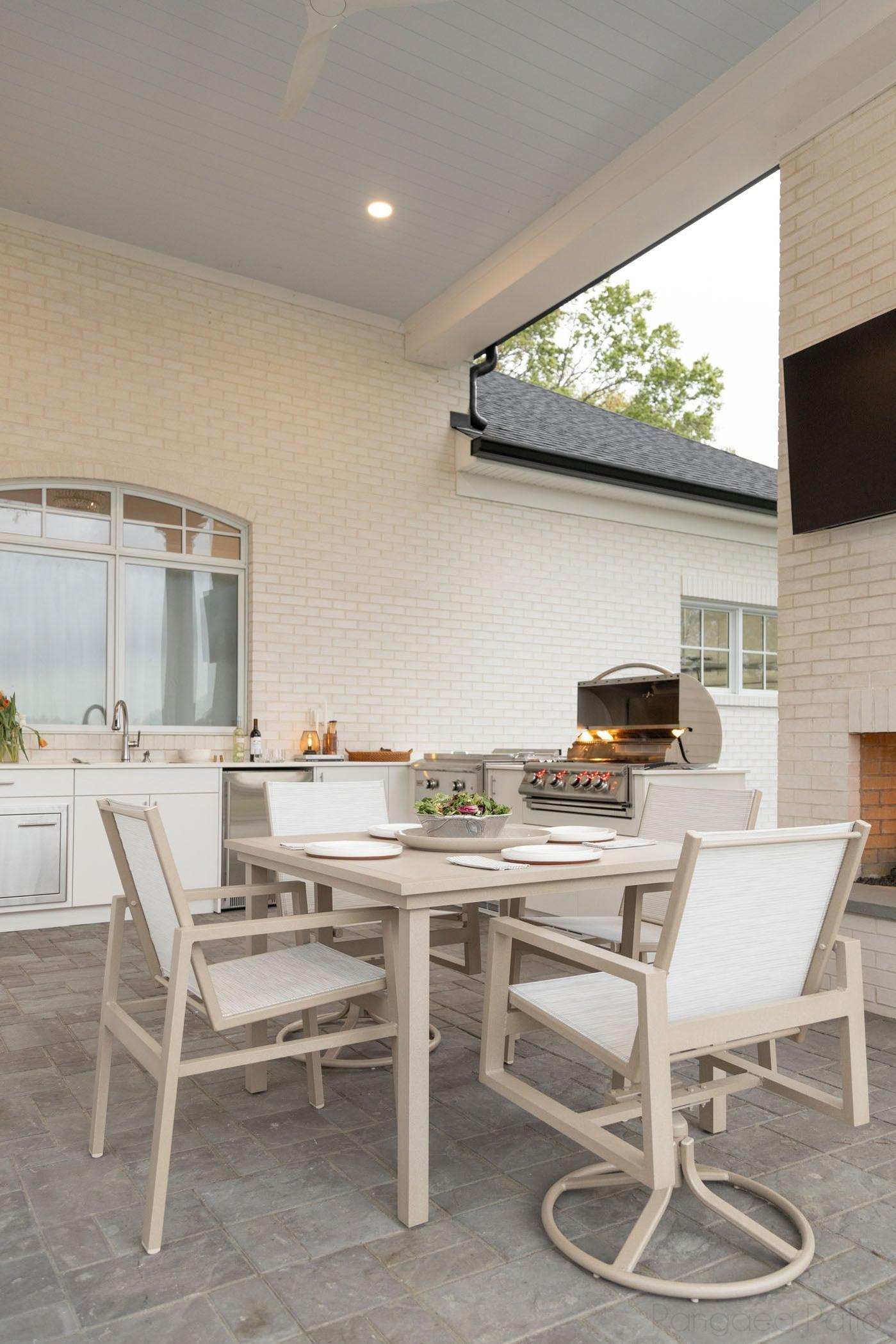 -Berlin Gardens-Vida 44" Square Dining Table Aluminum Top-Pangaea Patio