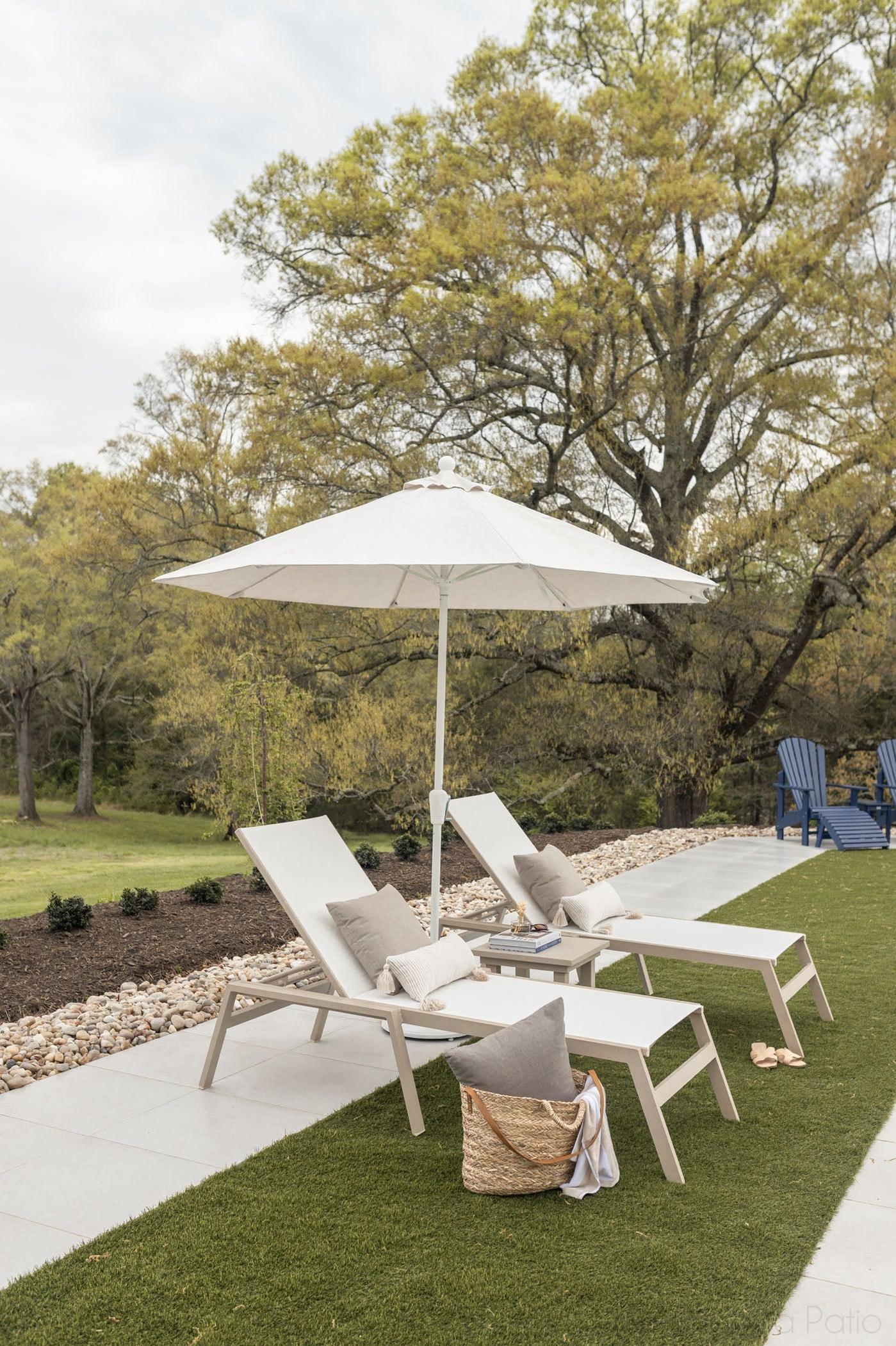 '-Berlin Gardens-Vida End Table Bar Height-Pangaea Patio