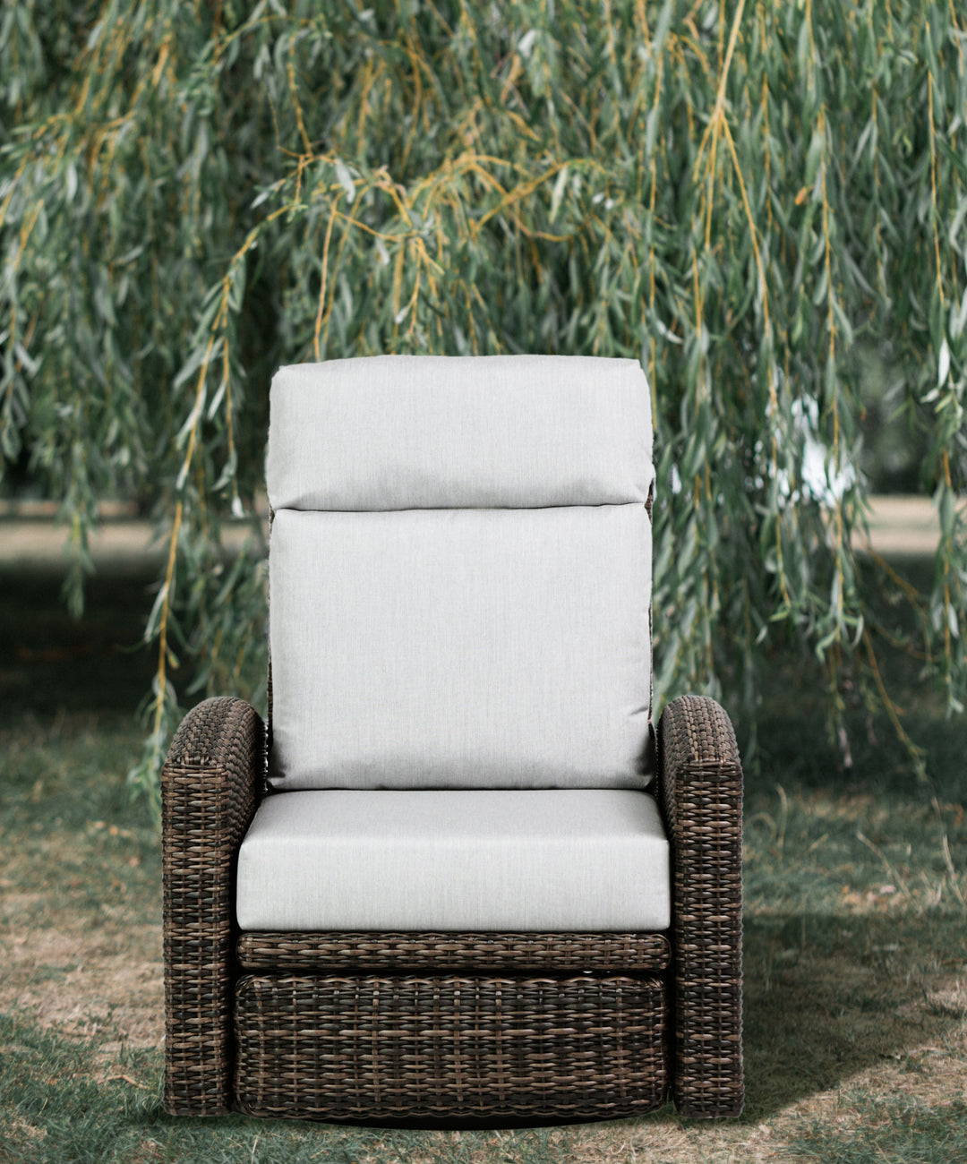 ratana-coral-gables-swivel-recliner-13