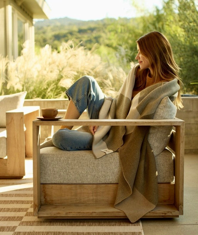 Sunbrella® Signature Throw - Estate Plaid