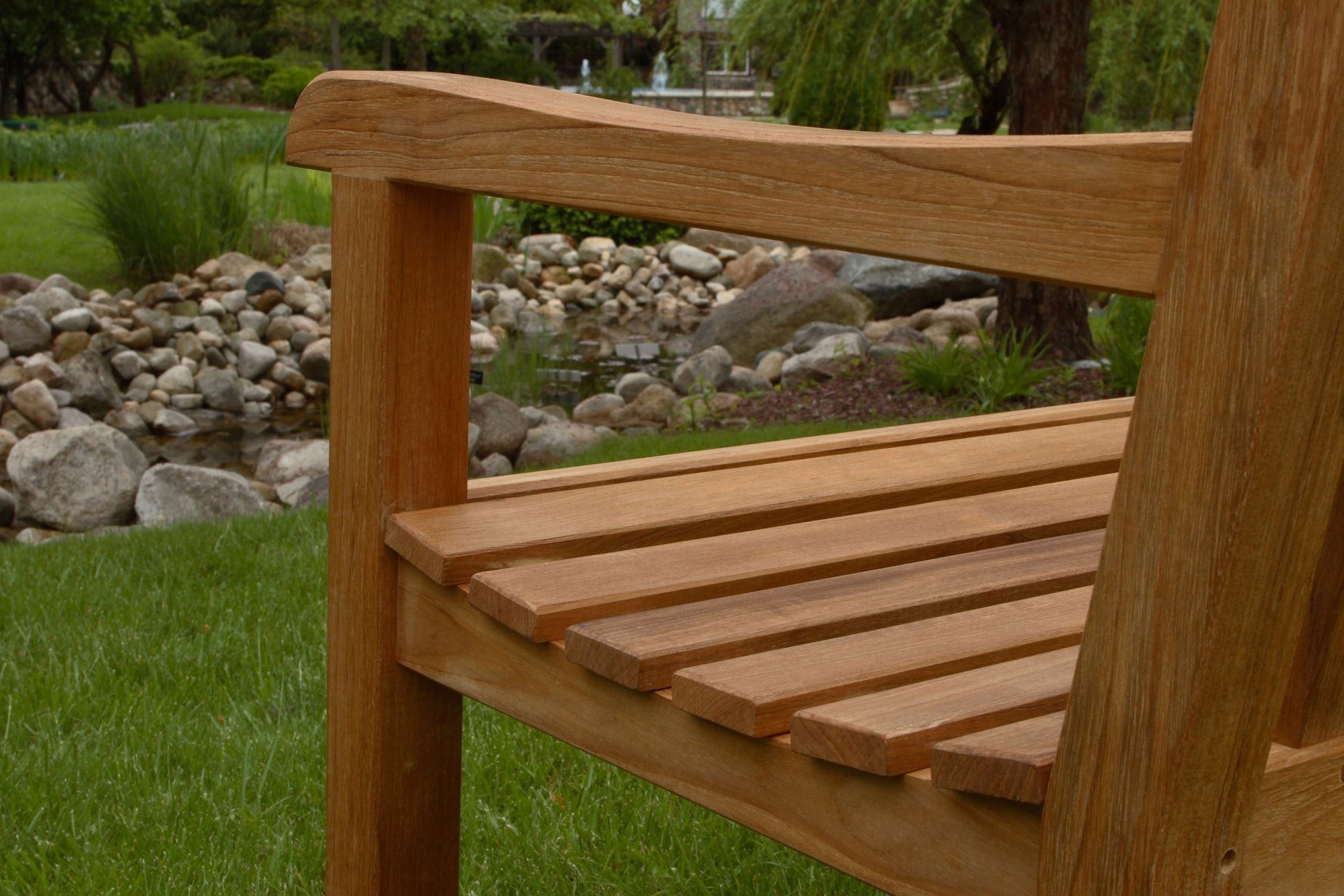 Three Birds Casual Classic