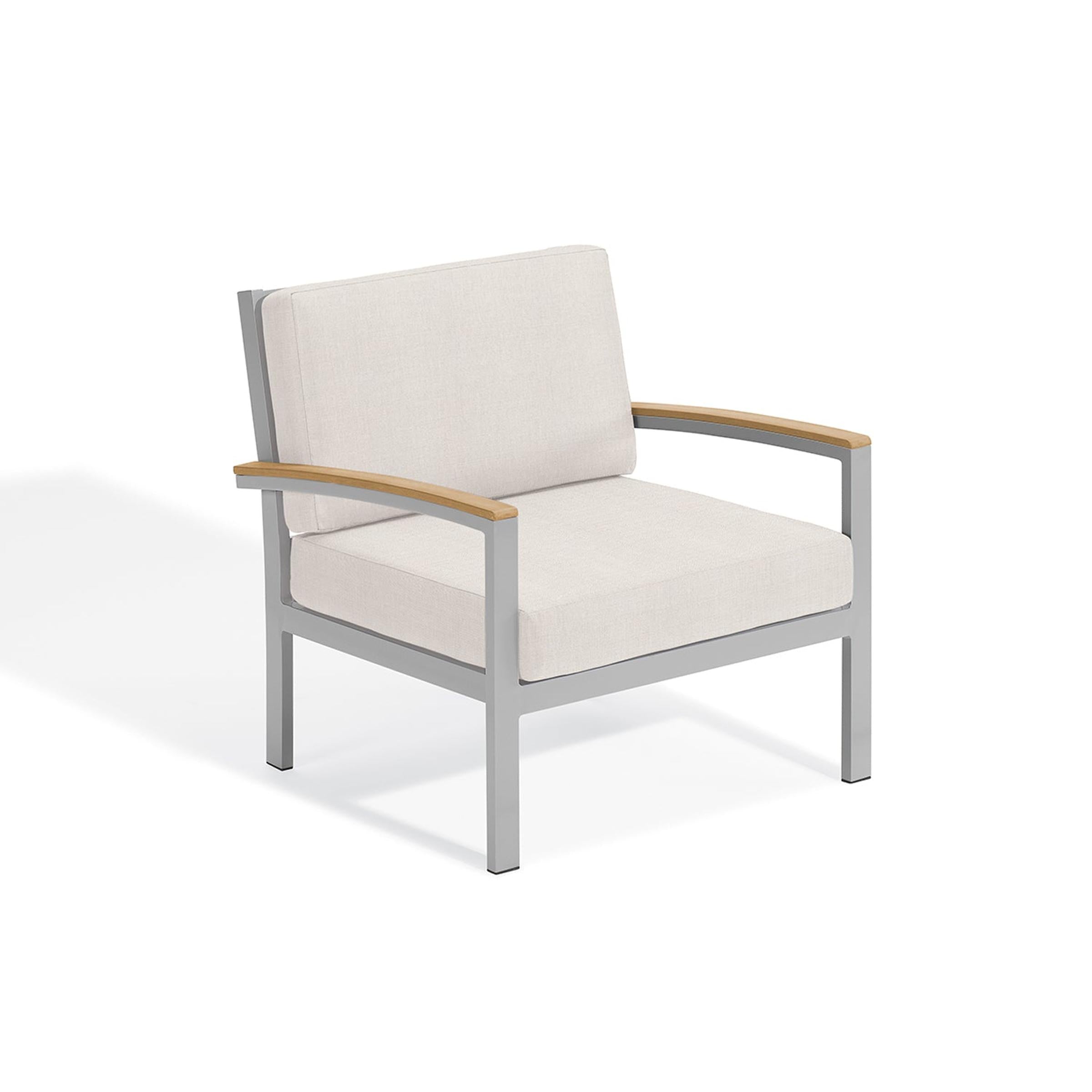 Travira Club Chair