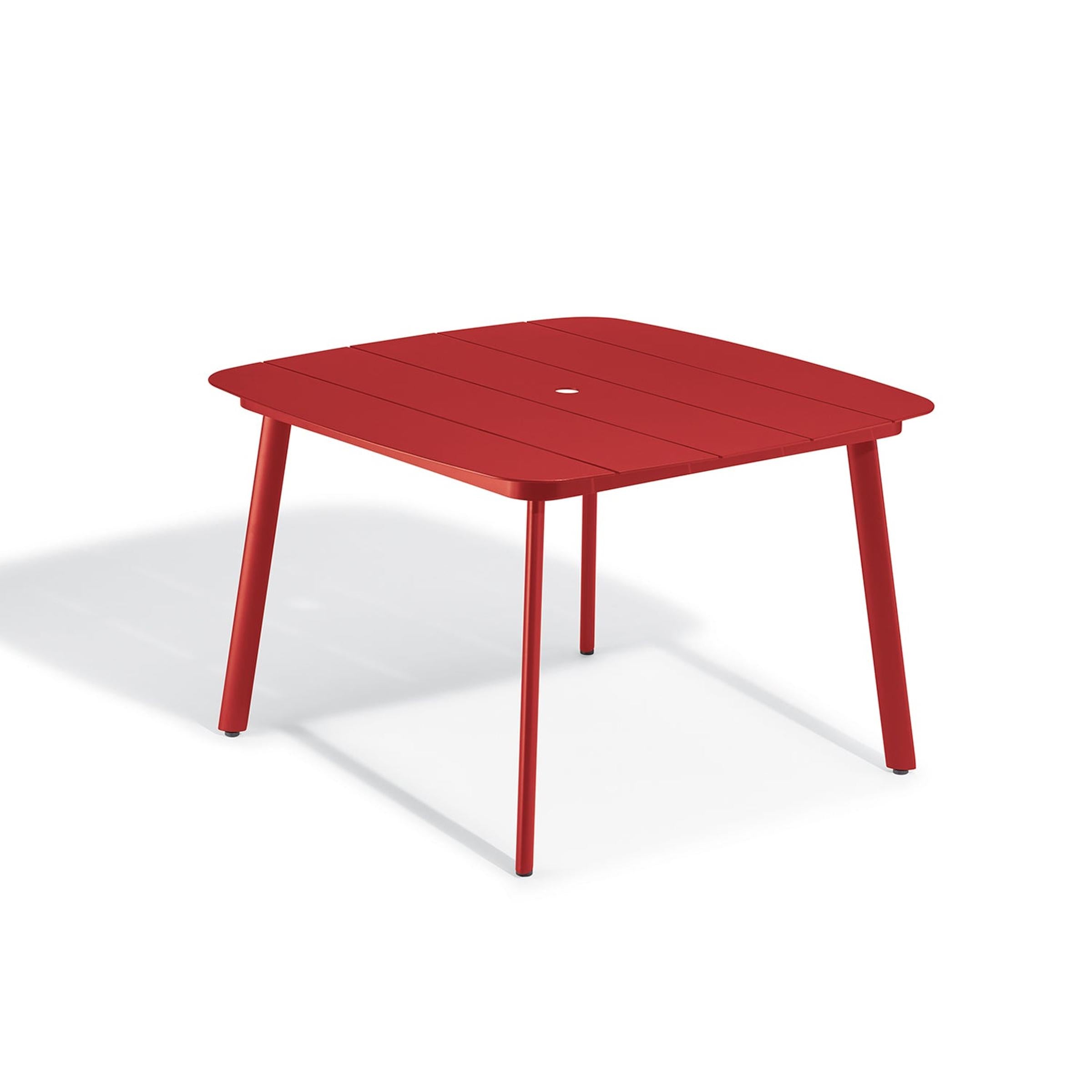 Eiland 45" Square Dining Table