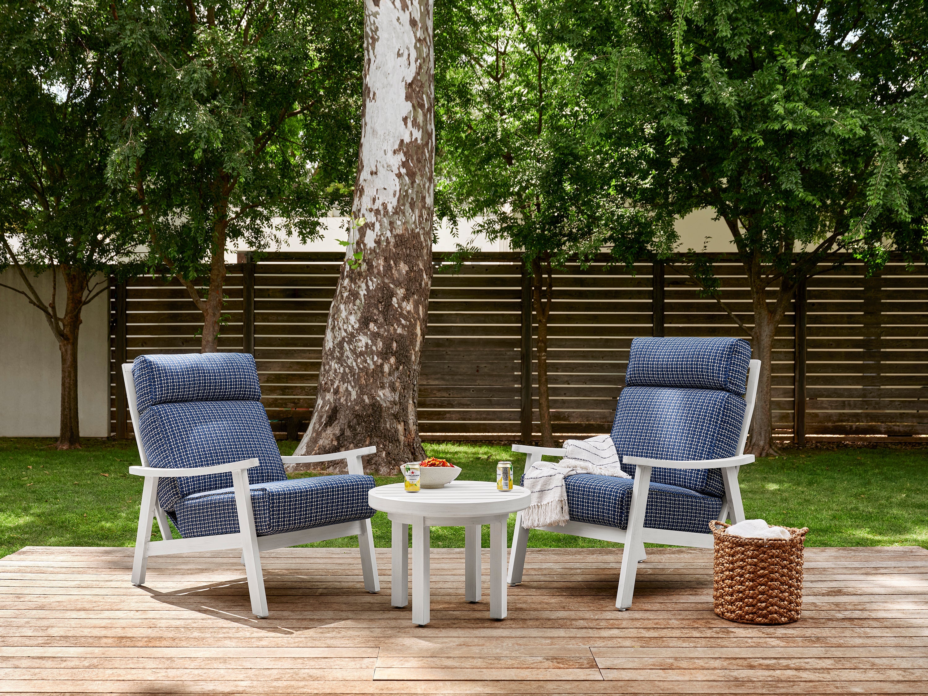 Mallin Lakeside Swivel Rocking Lounge Chair - Thumbnail 2