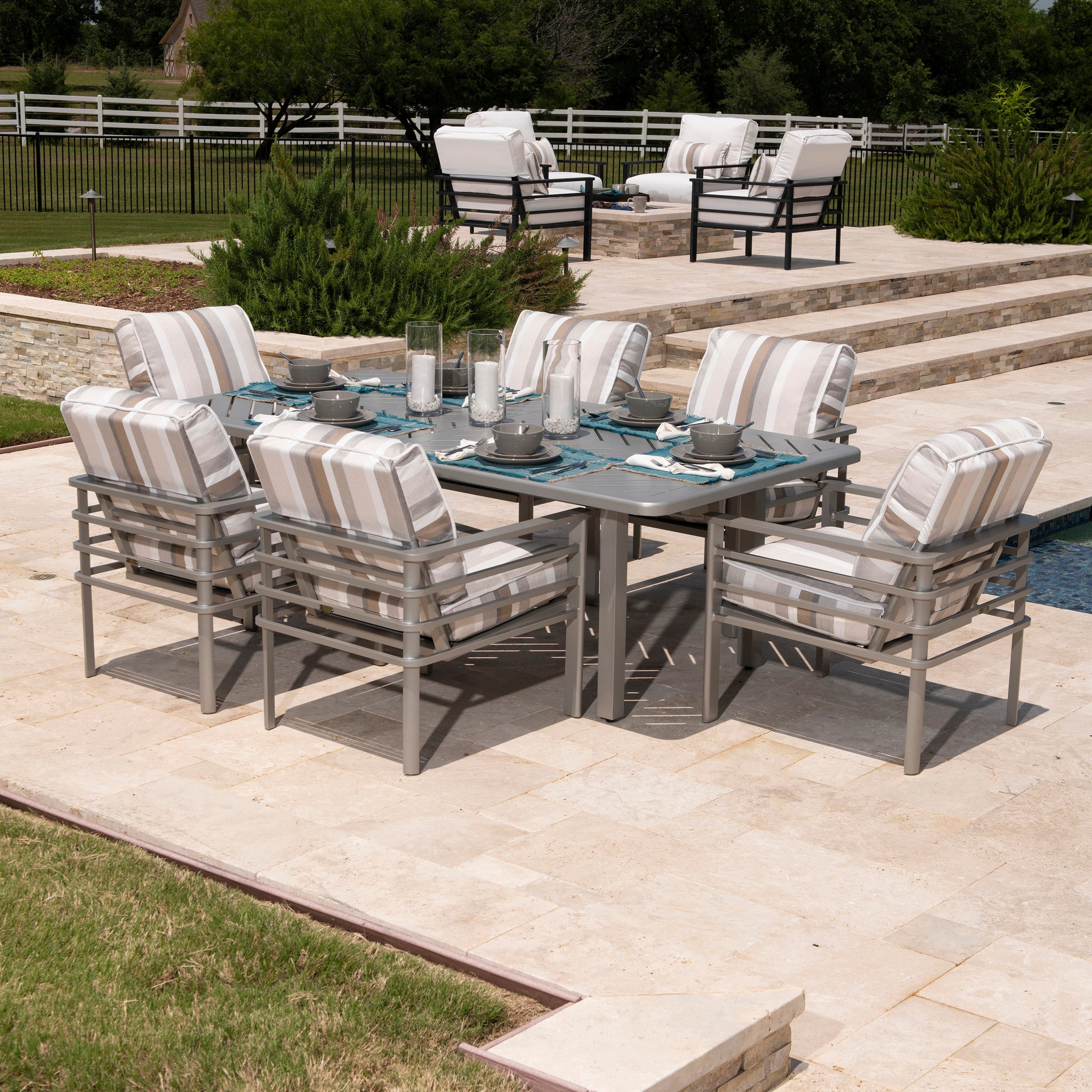 Mallin Sarasota Swivel Rocker Lounge Chair - Thumbnail 4