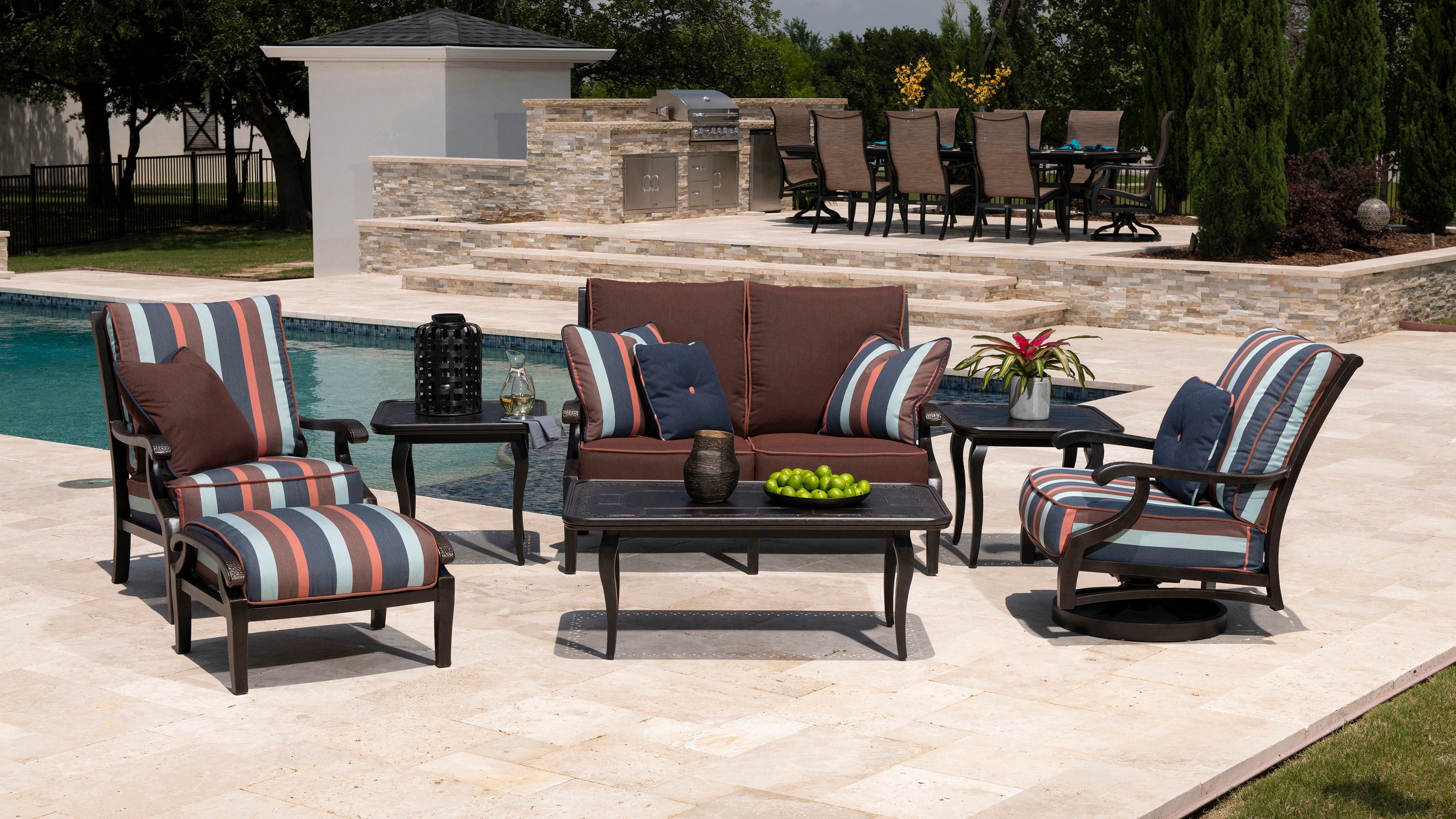 -Mallin-Turin Sofa-Pangaea Patio