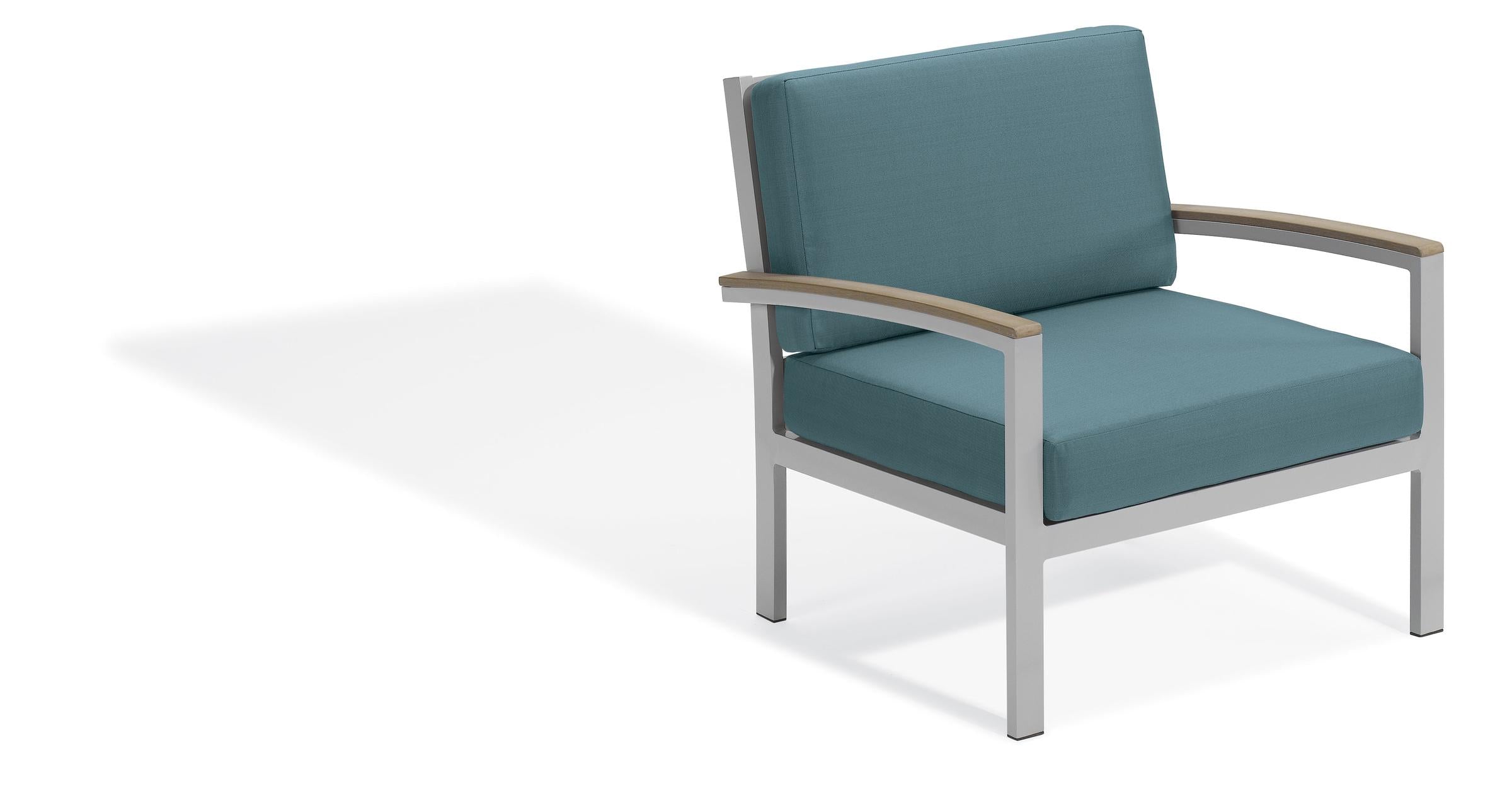 Travira Club Chair