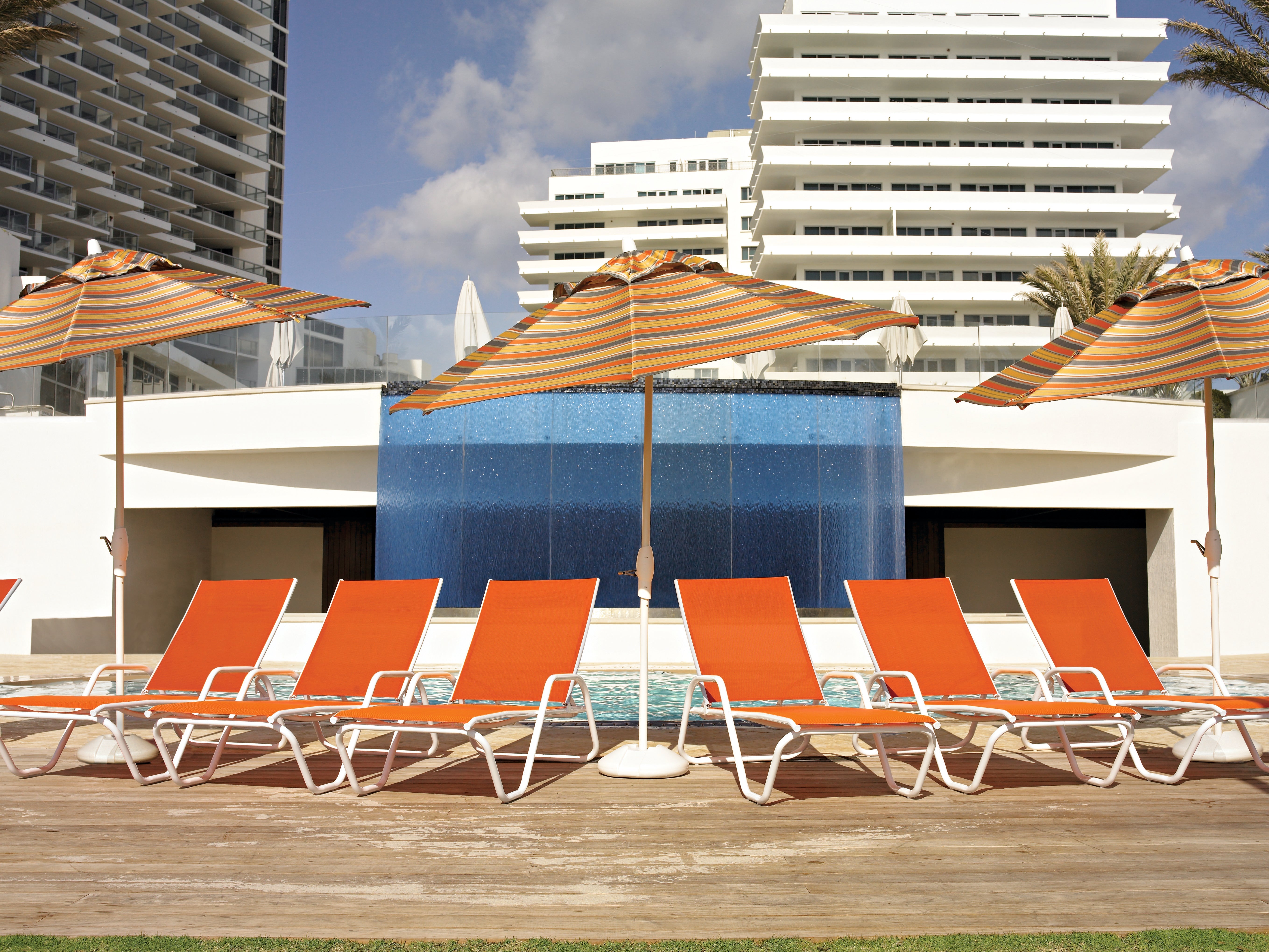 -Telescope Casual-Gardenella Sling Chaise-Pangaea Patio