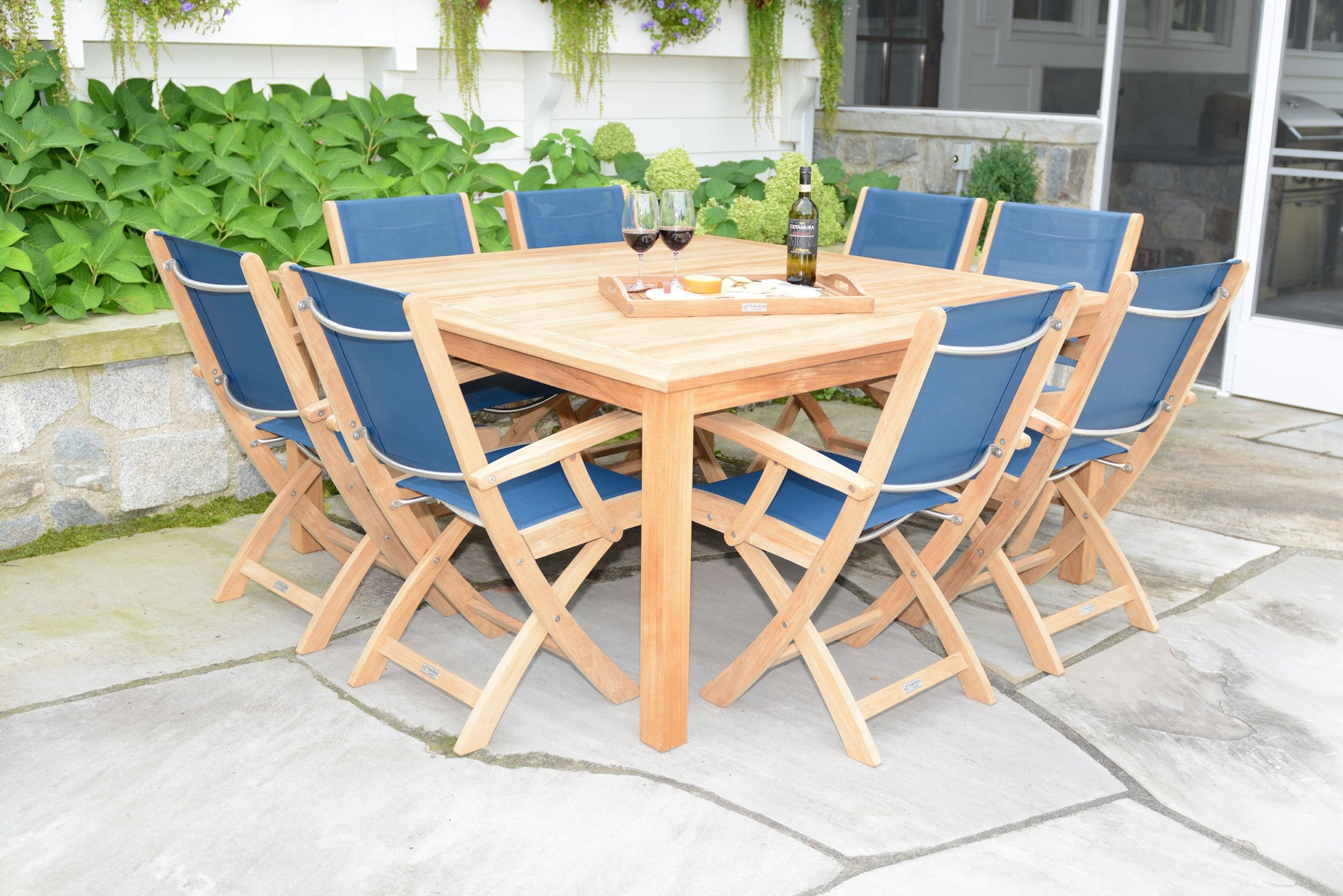 Three Birds Casual Riviera-Lifestyle Image