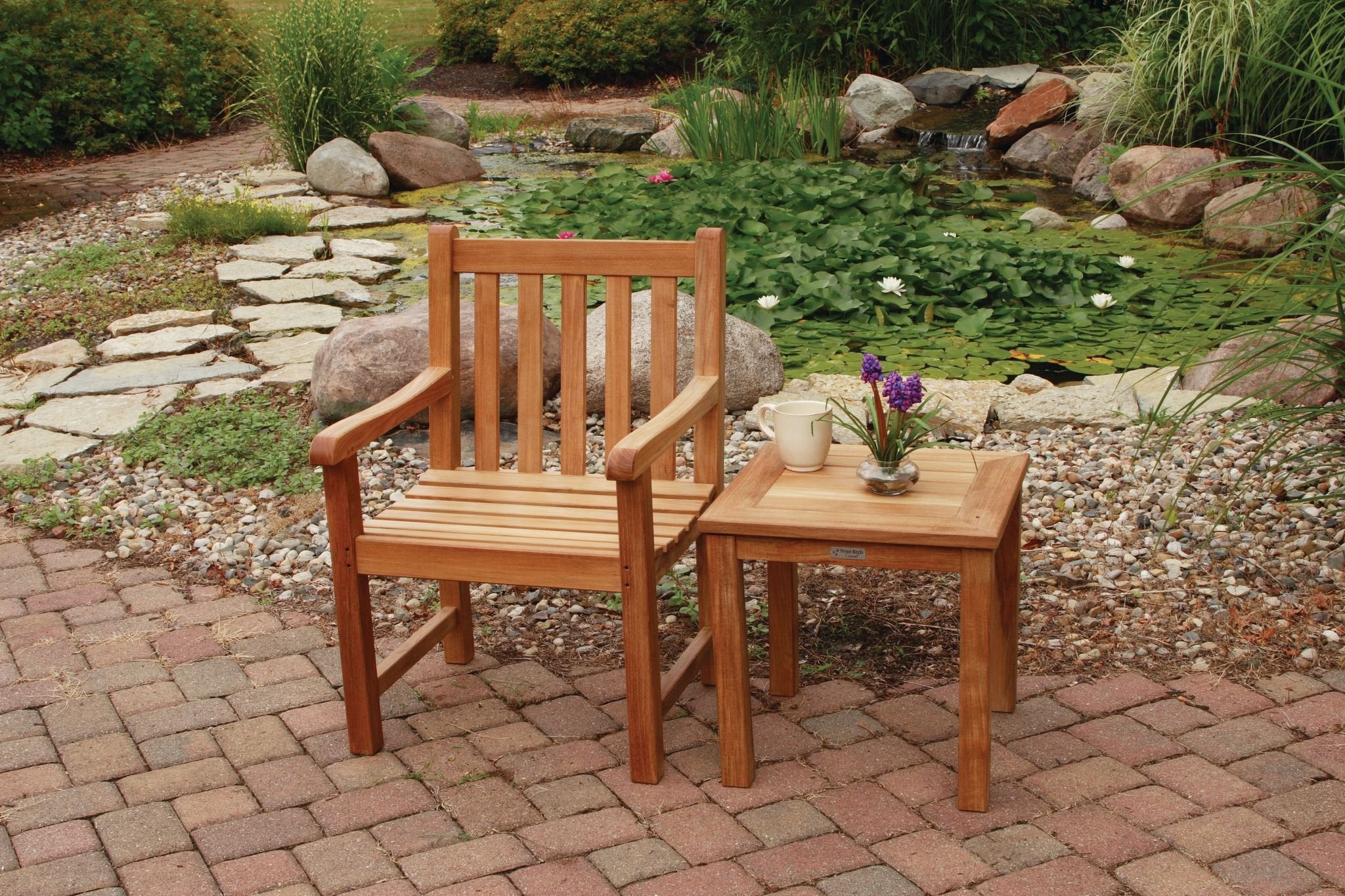 Three Birds Casual Classic