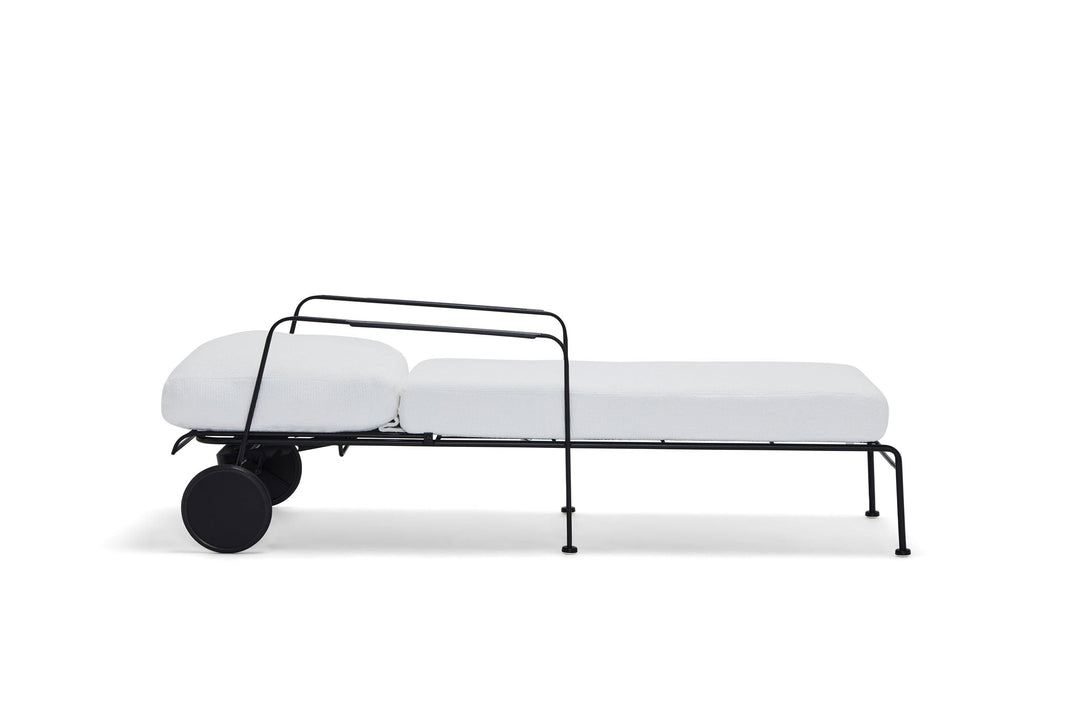 WD5B0070-Woodard-Reed Chaise Lounge-Pangaea Patio